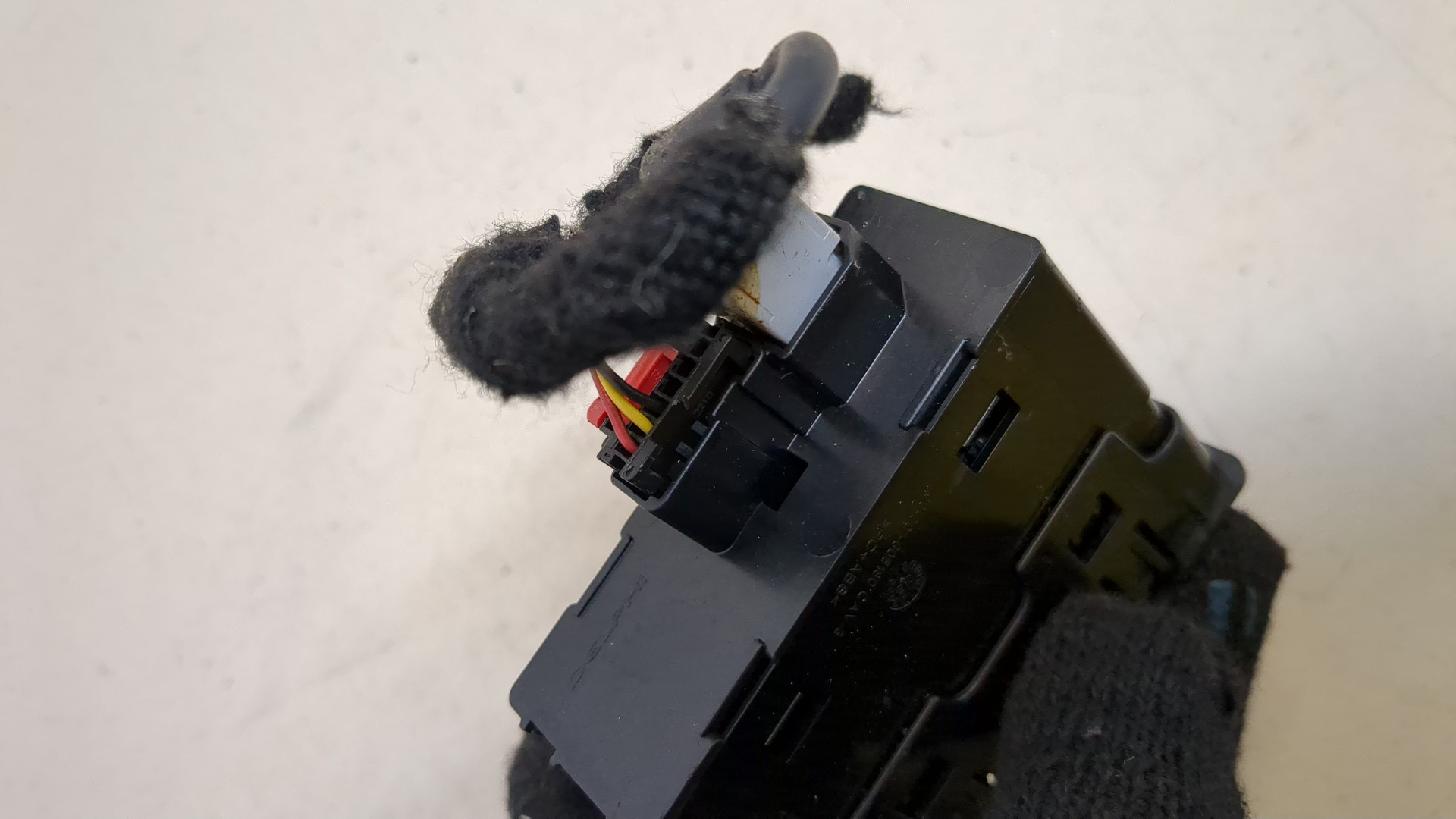 Гнездо AUX / USB IN