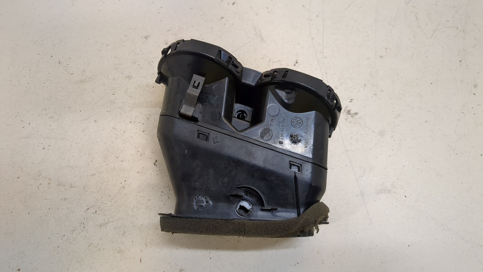 Дефлектор воздушный