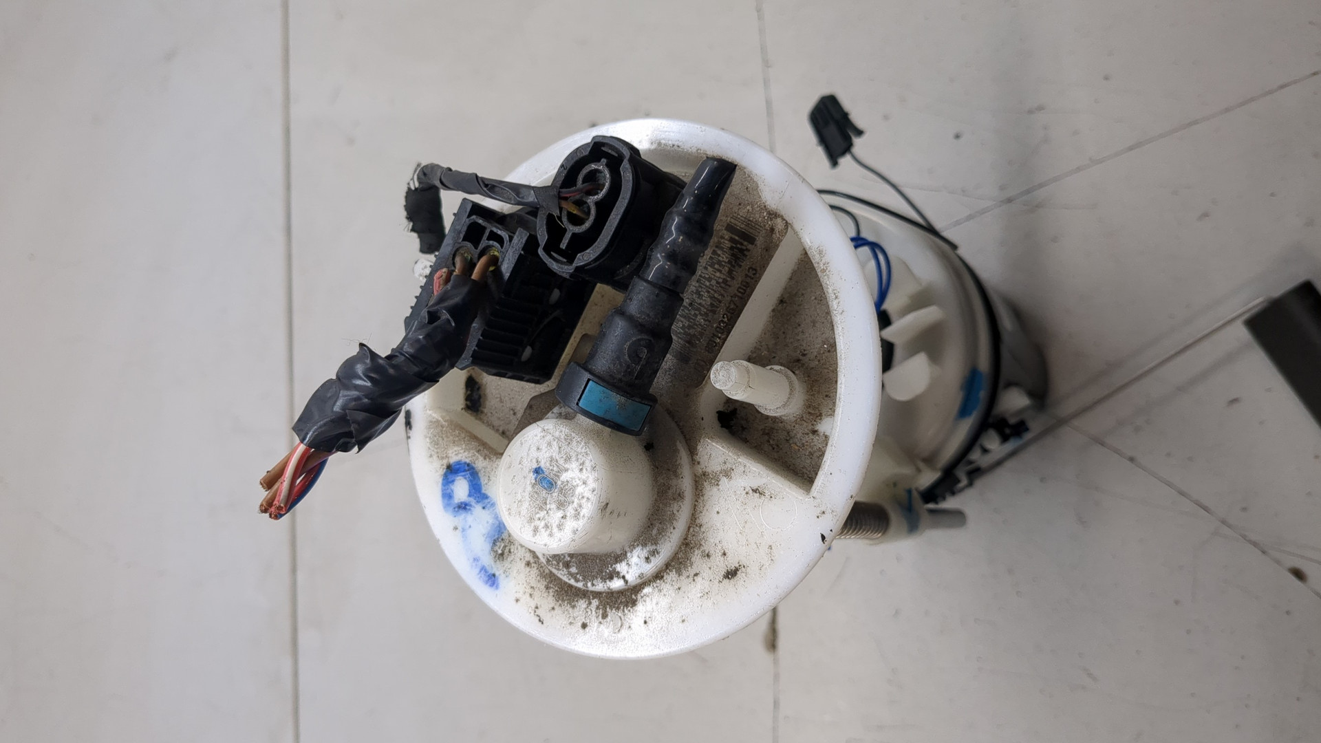 Насос топливный электрический