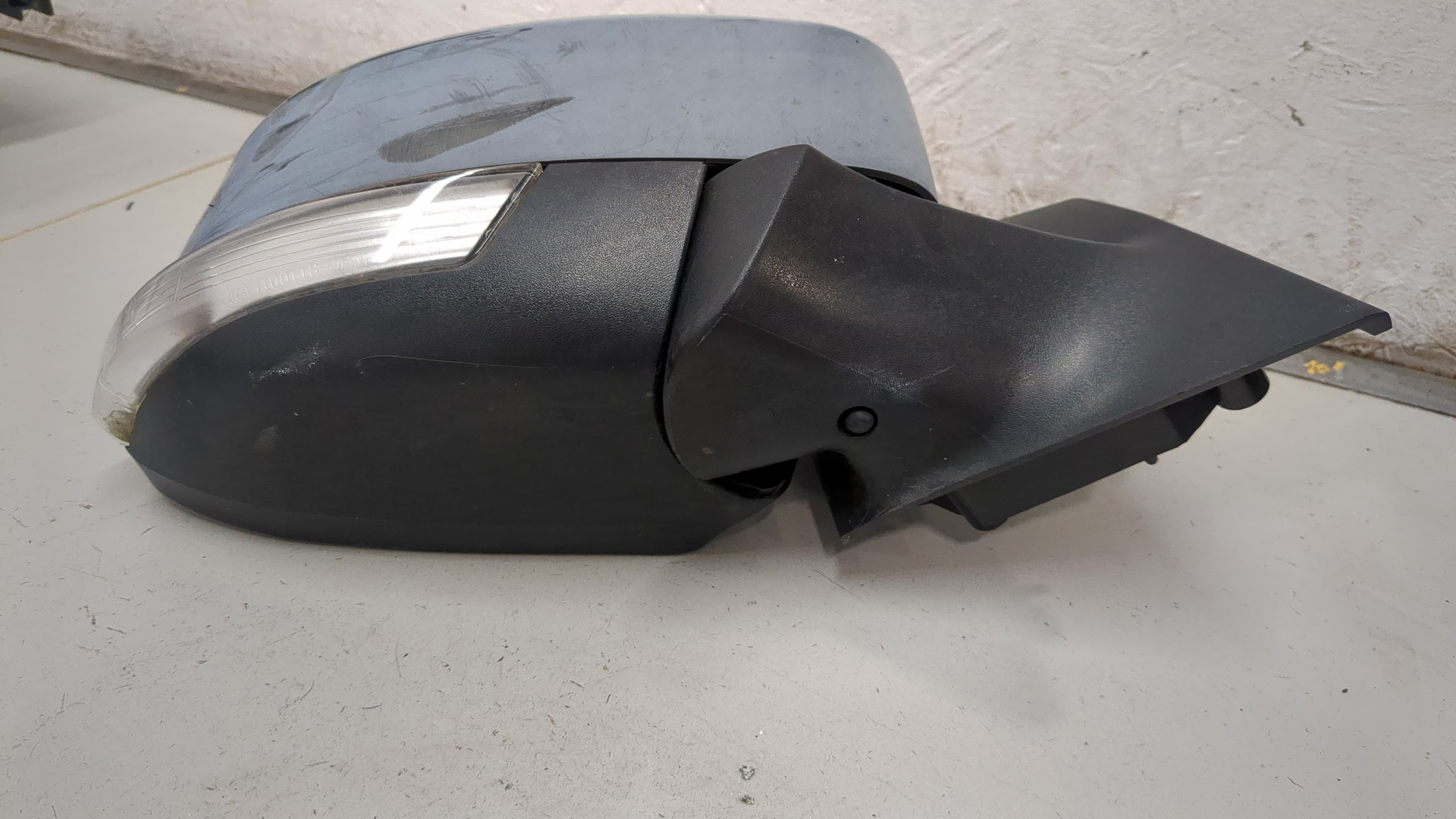 Зеркало правое электрическое