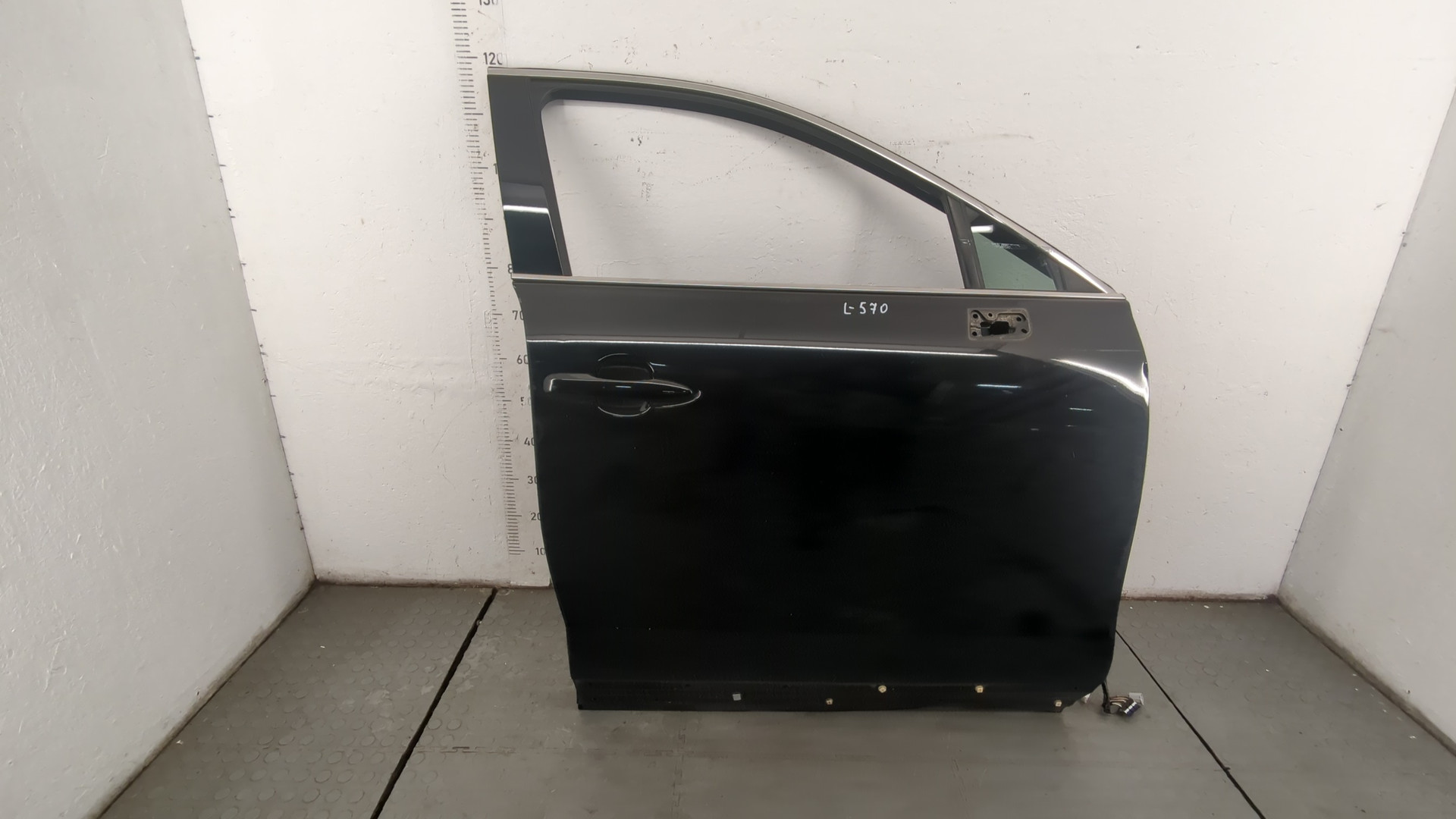 Дверь передняя правая