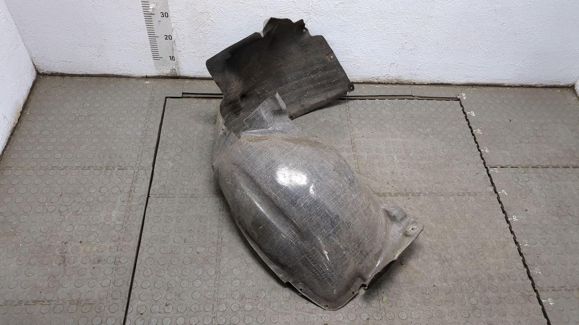 Локер передний левый