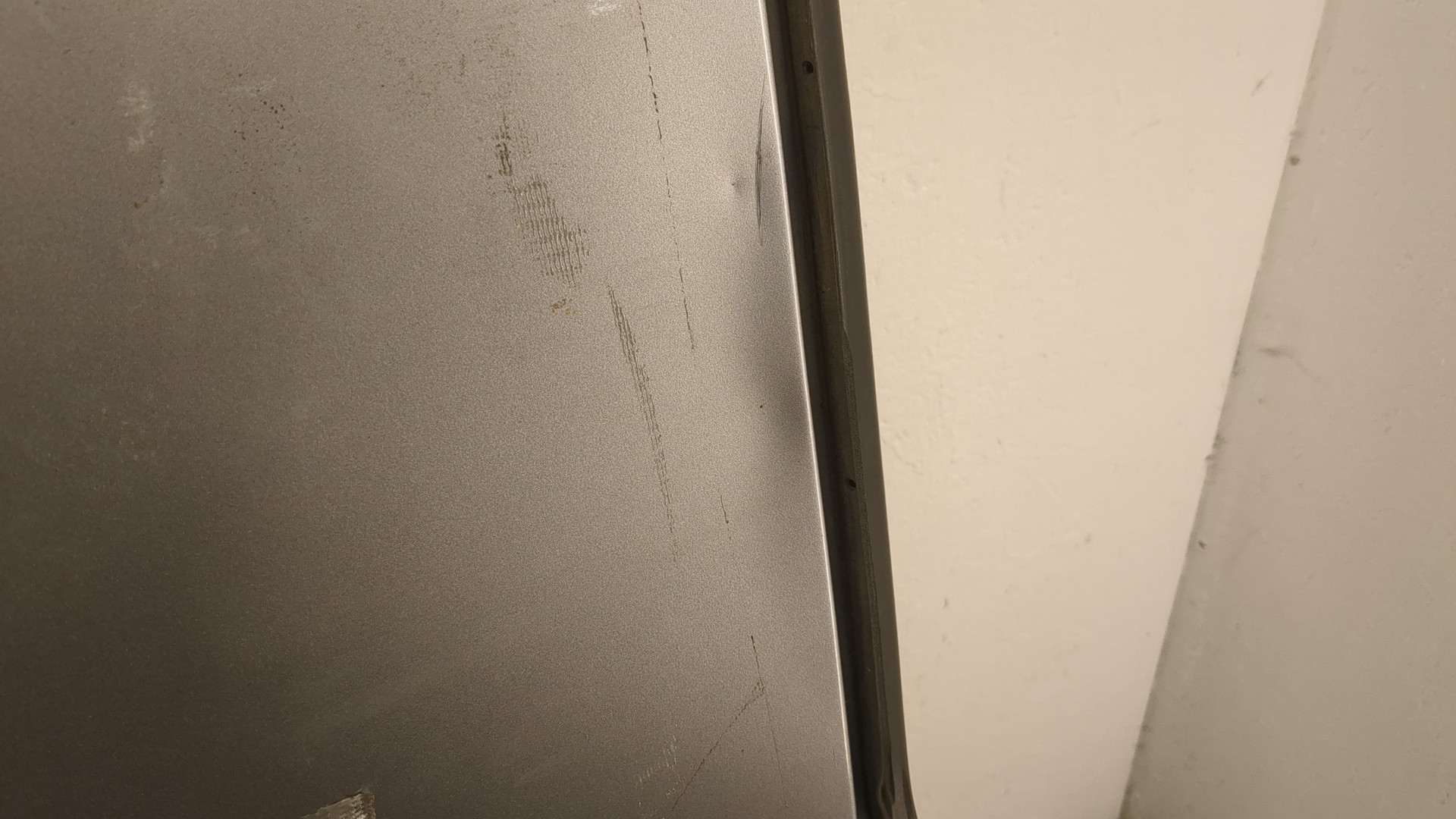 Дверь багажника левая