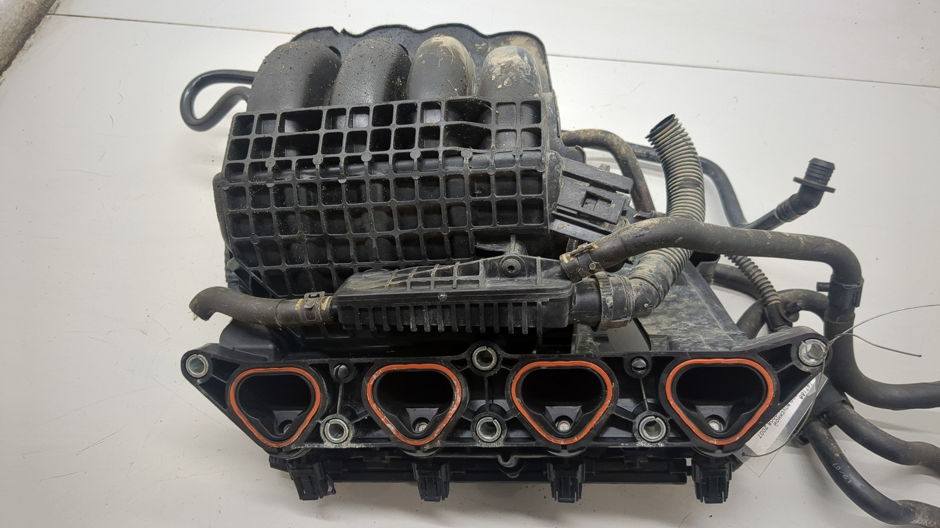 Коллектор впускной