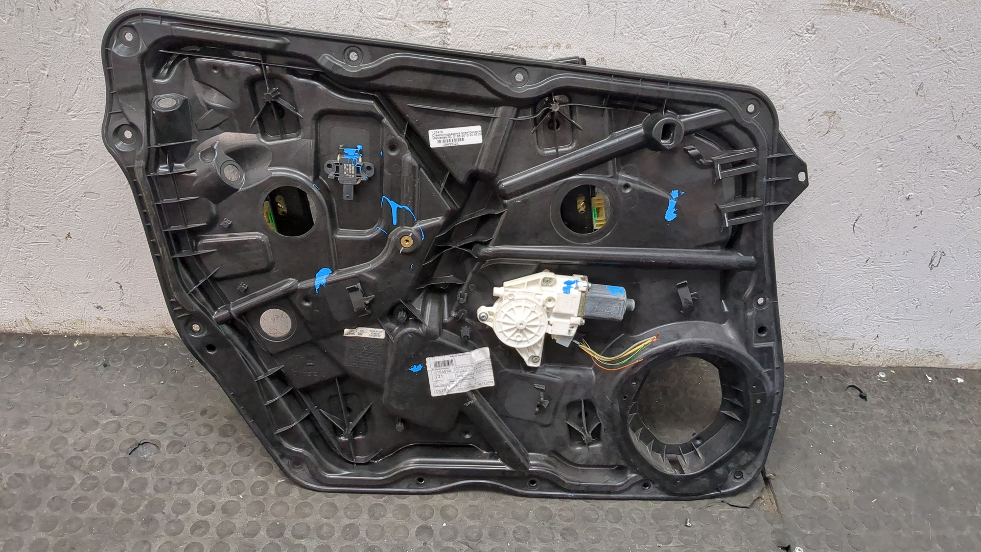 Стеклоподъемник электр. передний левый