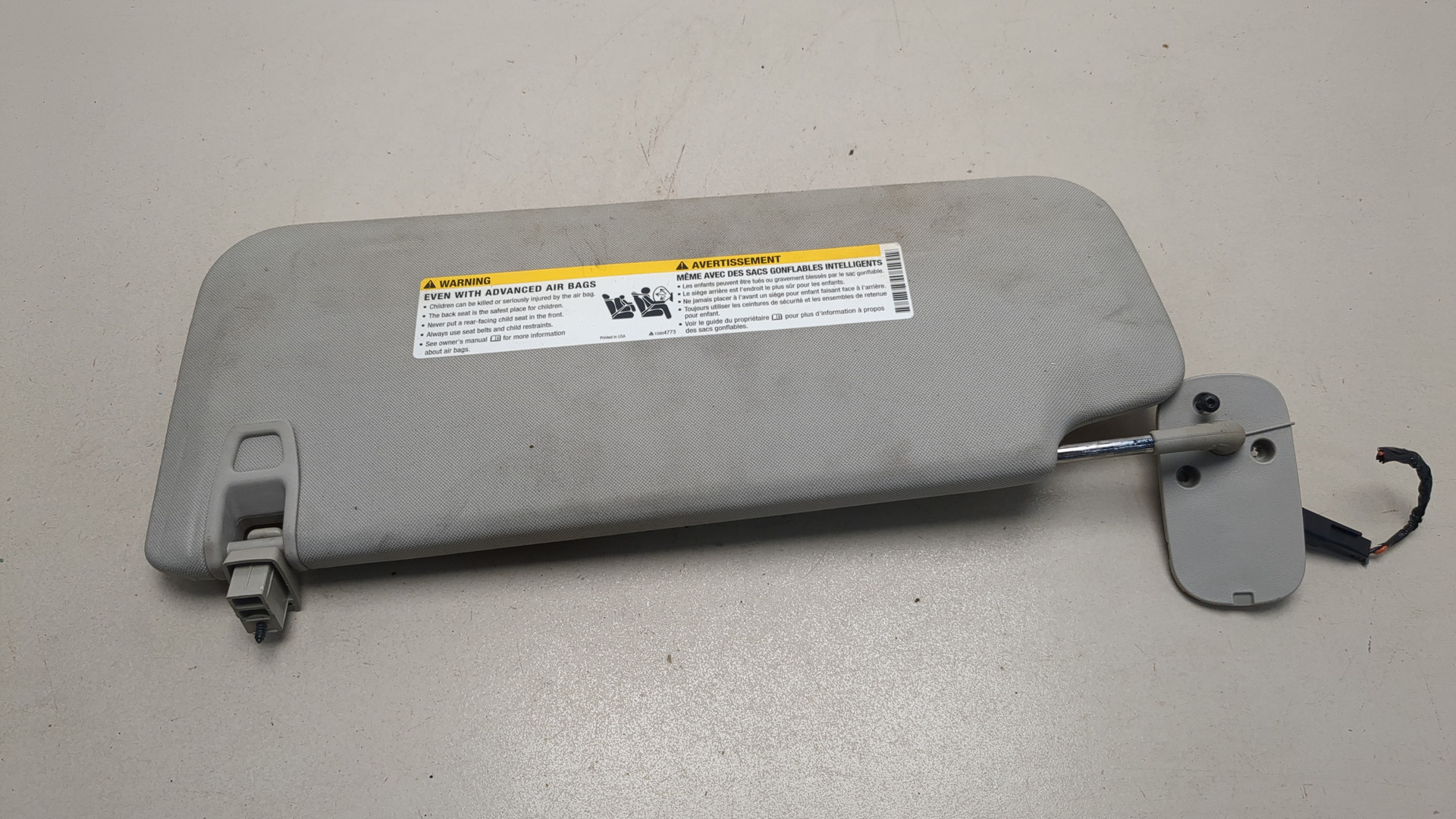 Козырек солнцезащитный