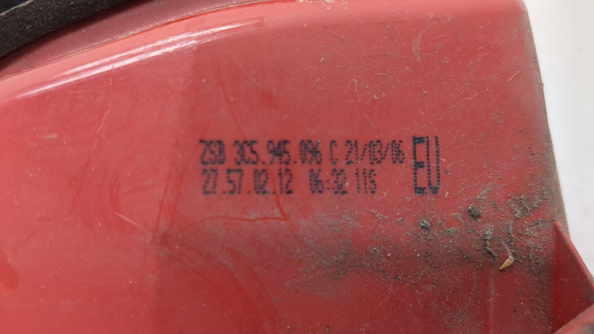 Фонарь задний правый