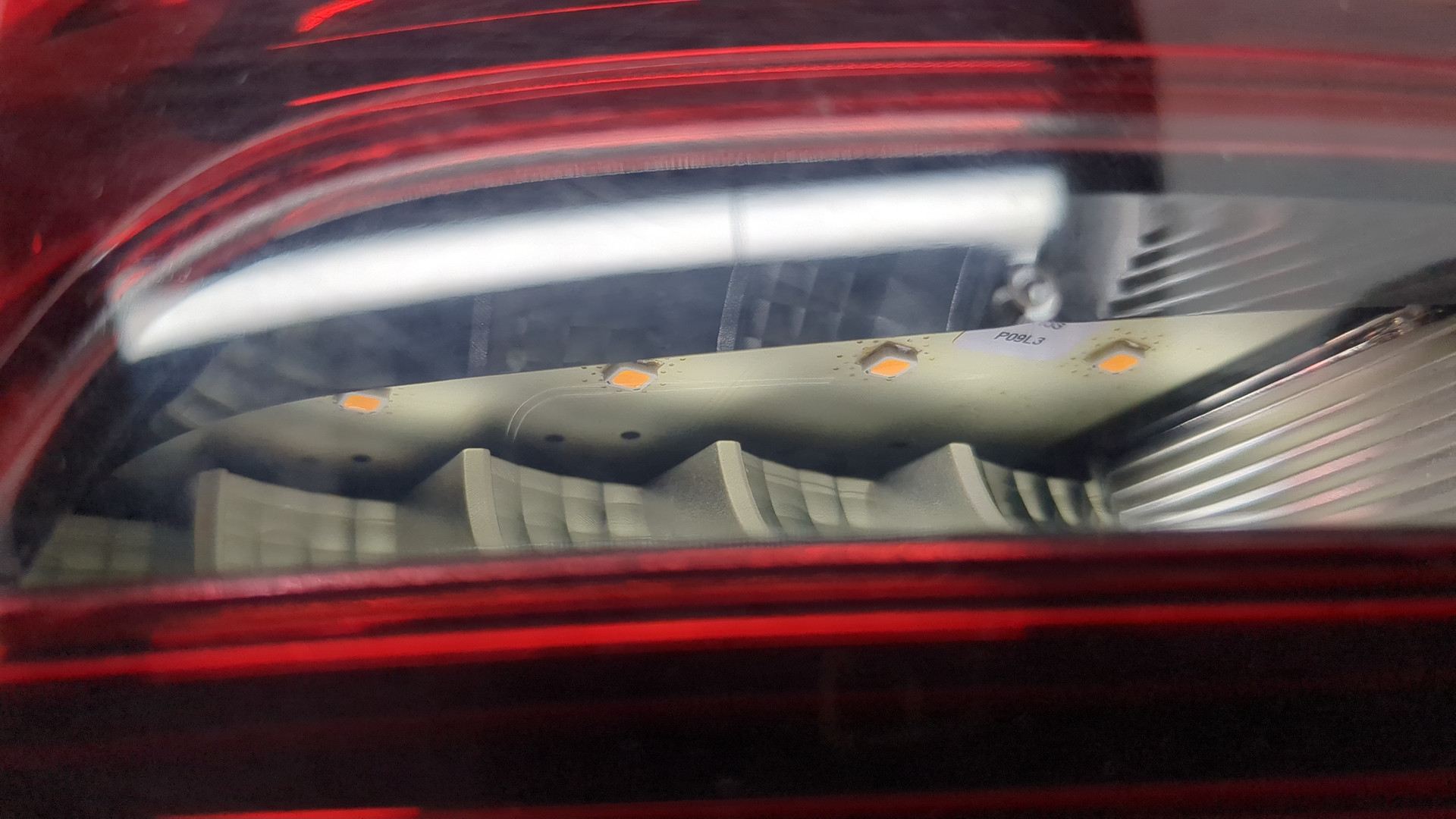 Фонарь задний левый