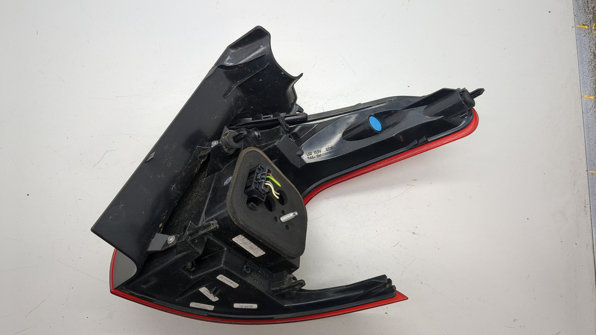 Фонарь задний левый