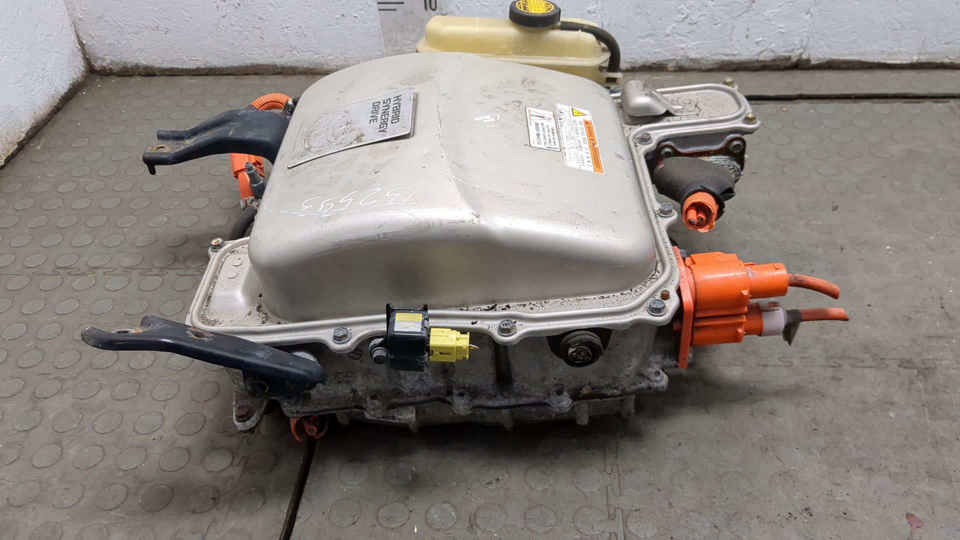 Преобразователь напряжения (адаптер)