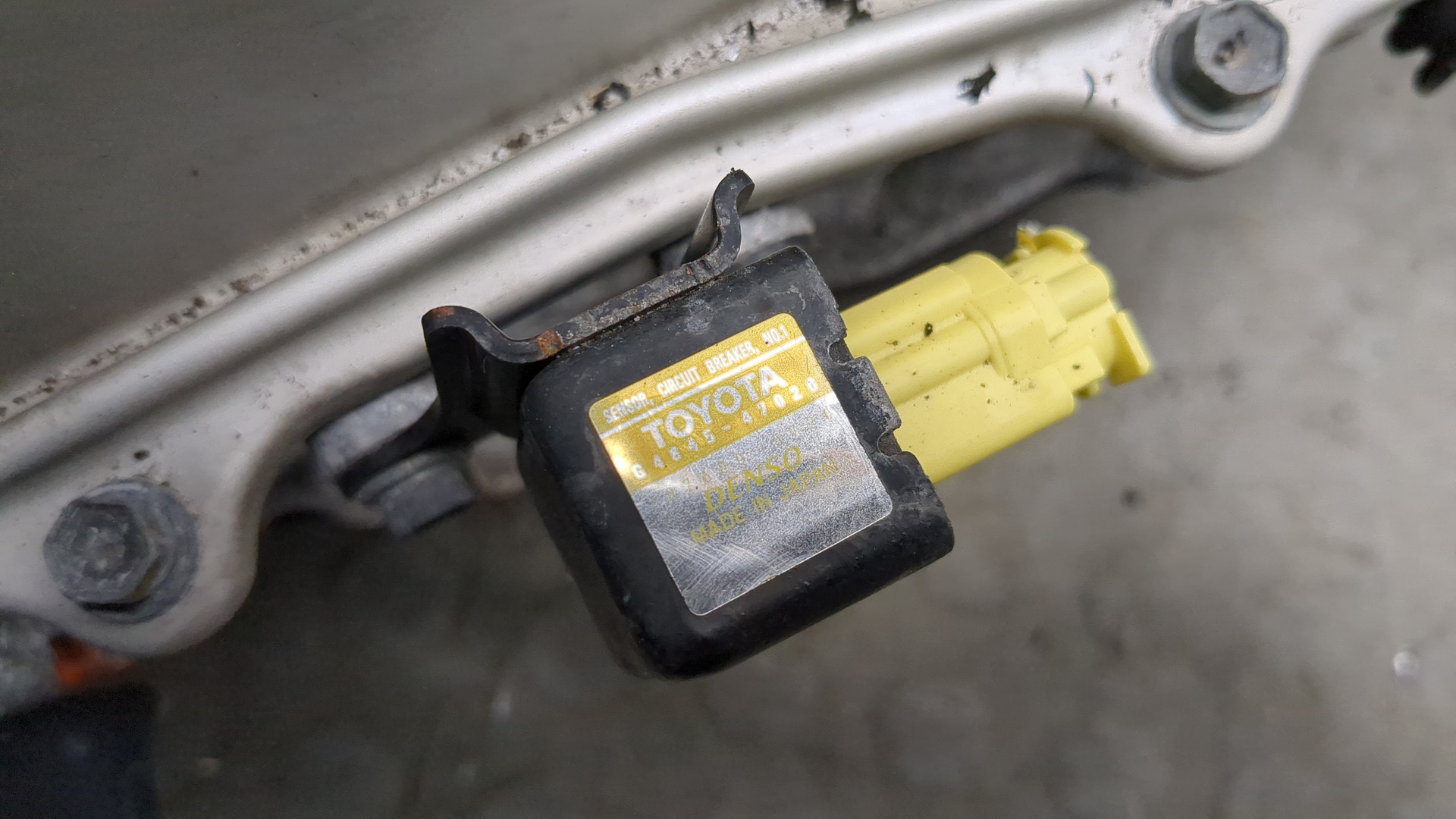 Преобразователь напряжения (адаптер)