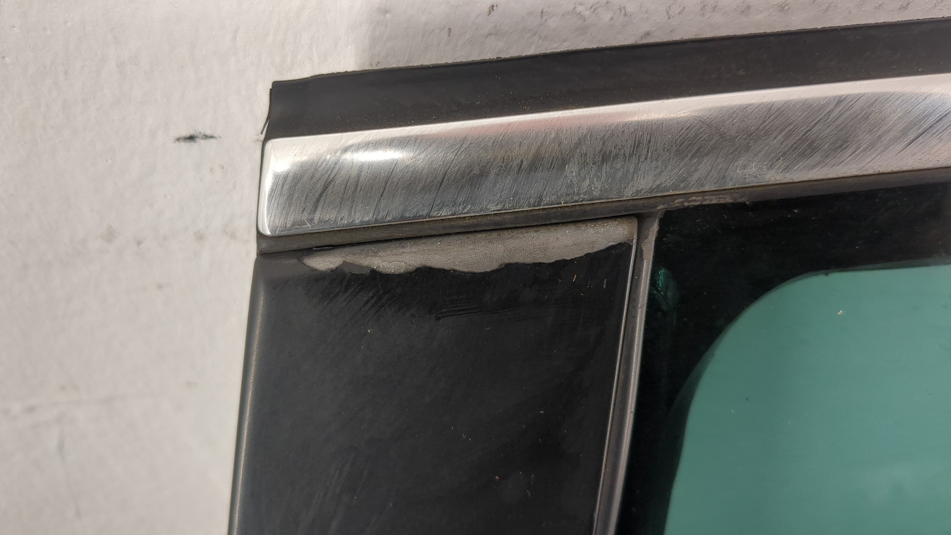 Дверь задняя правая