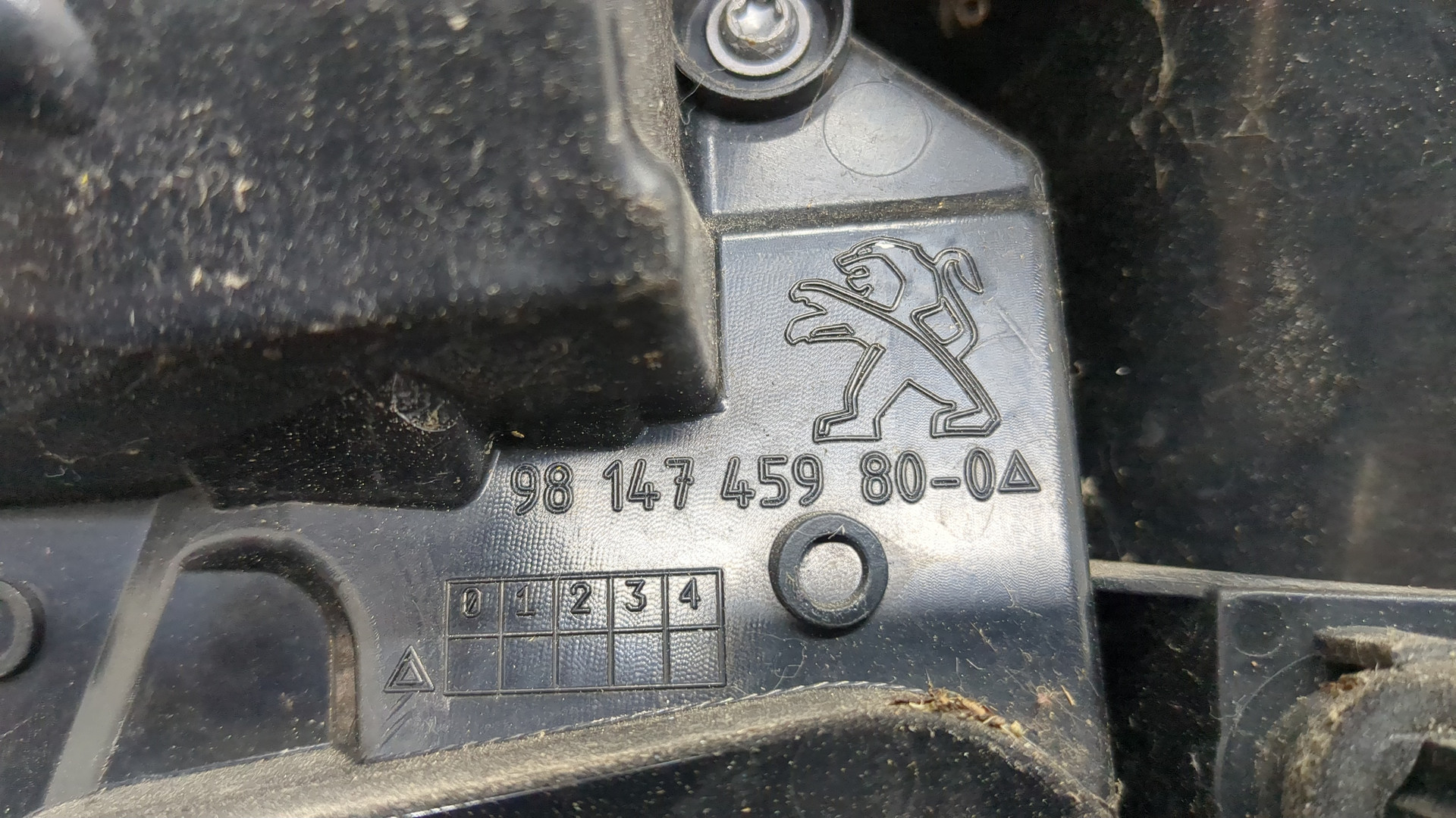 Фонарь задний правый