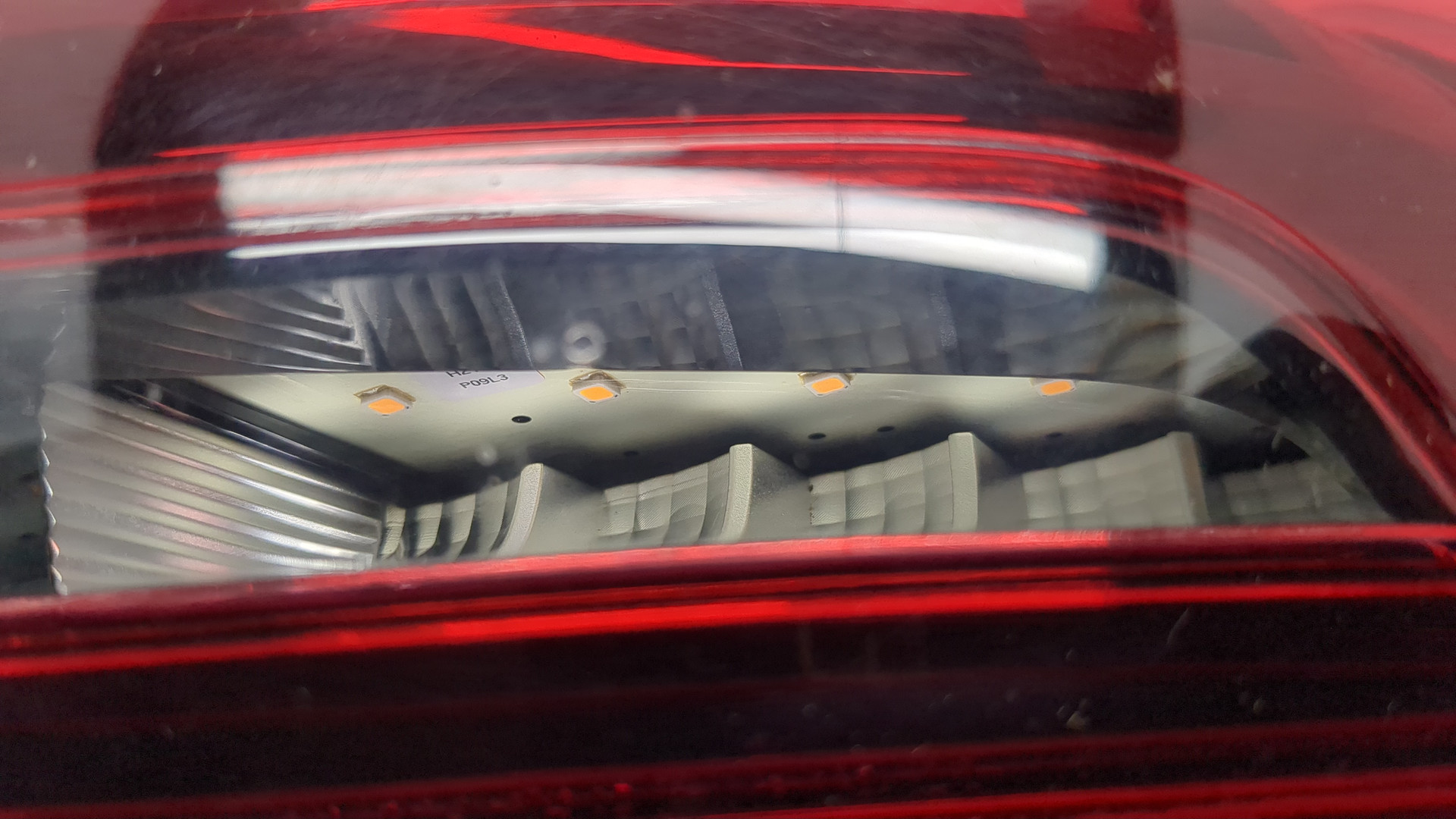 Фонарь задний правый