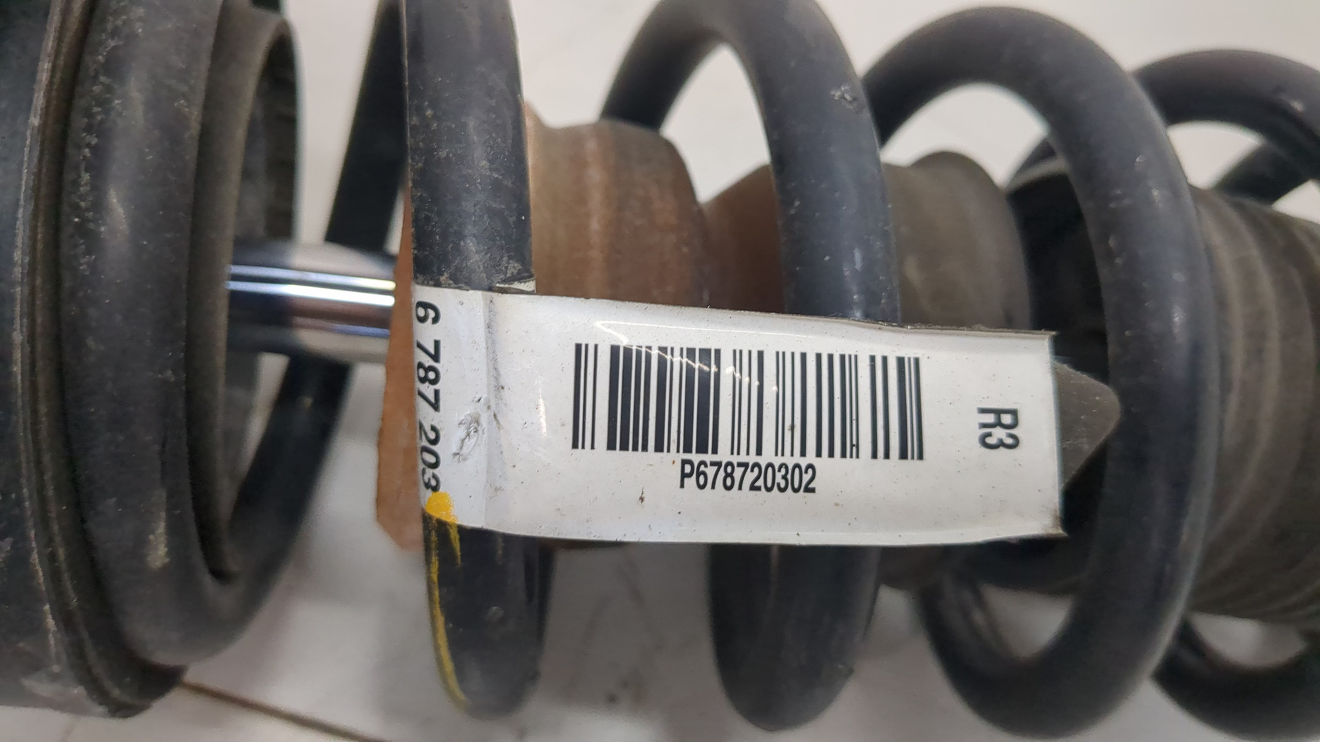 Амортизатор задний (стойка)