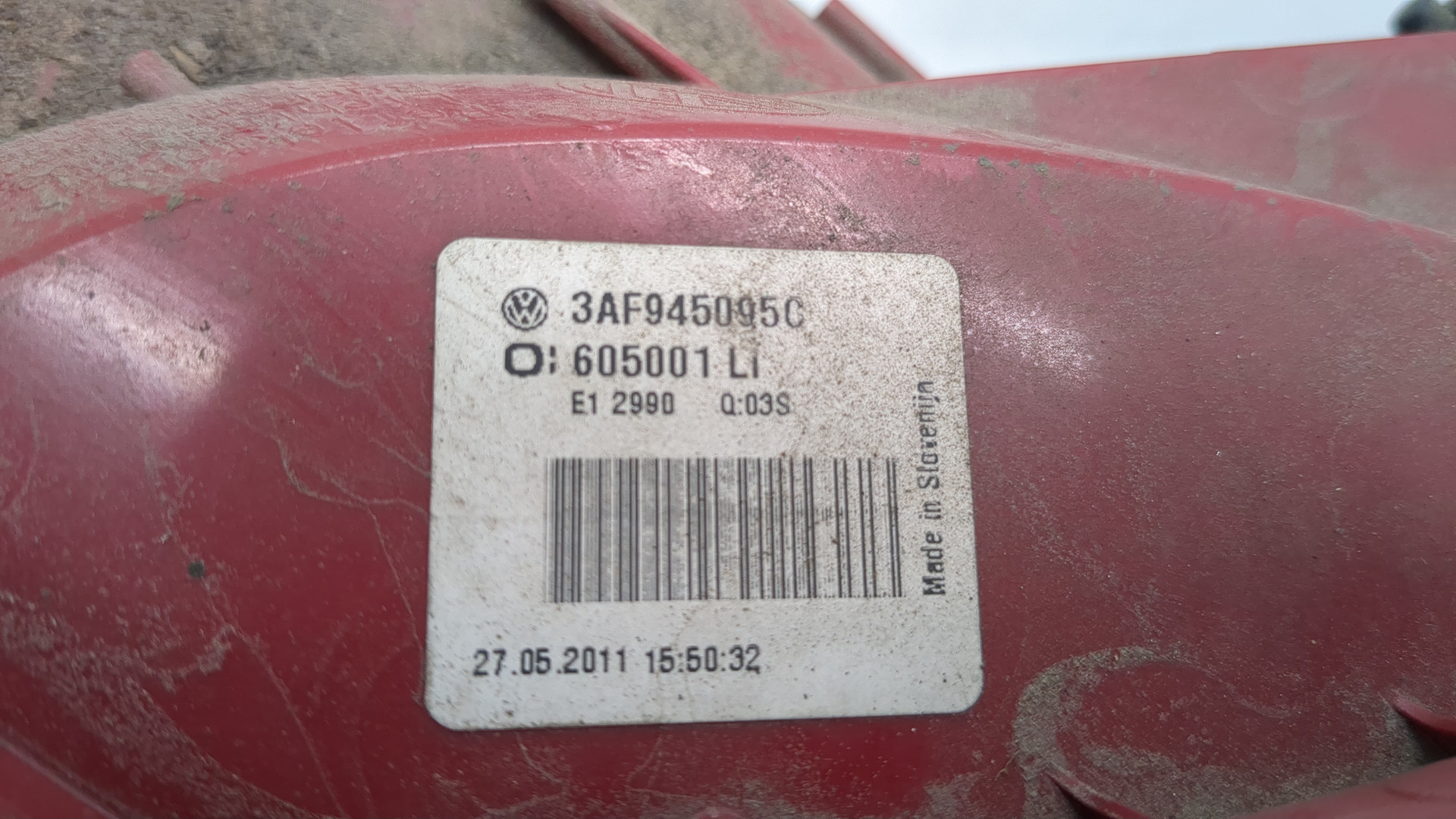 Фонарь задний левый