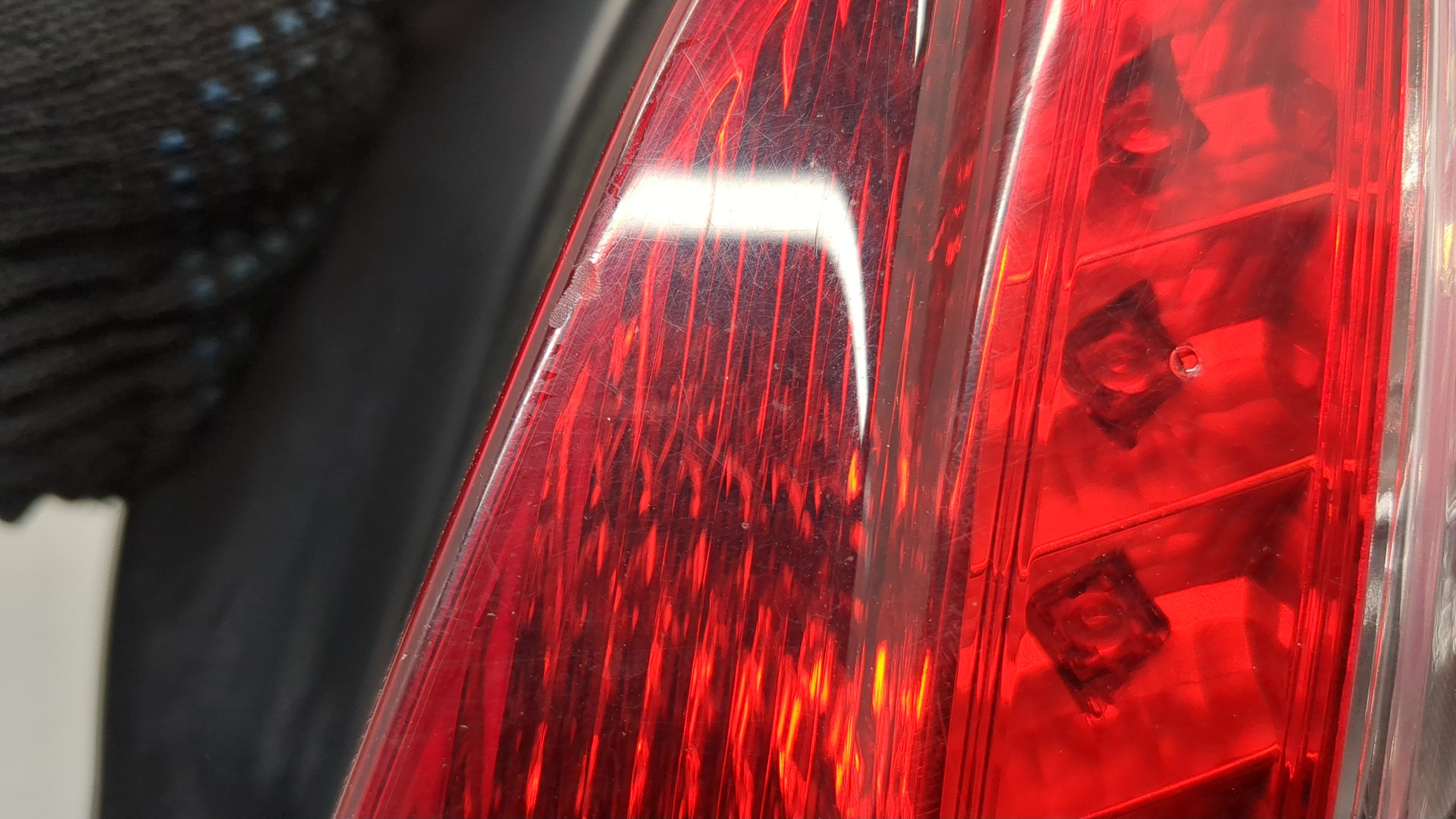 Фонарь задний правый