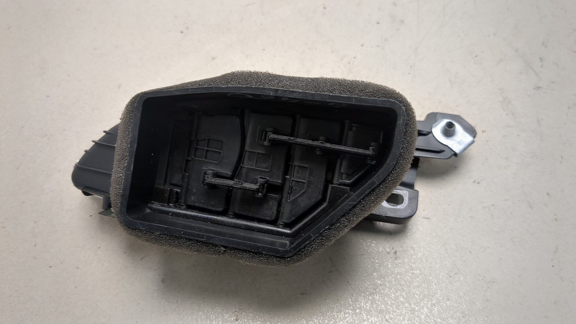 Дефлектор воздушный