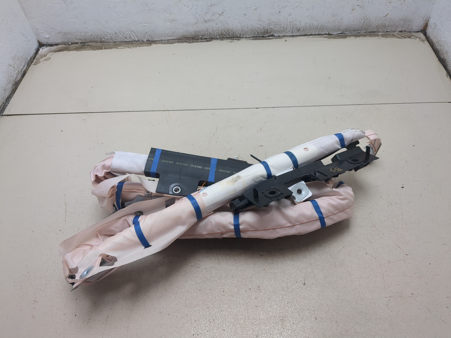 Подушка безопасности боковая (шторка)