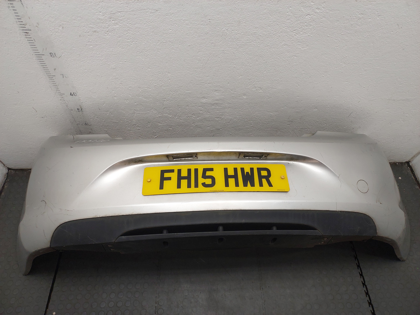 Бампер задний