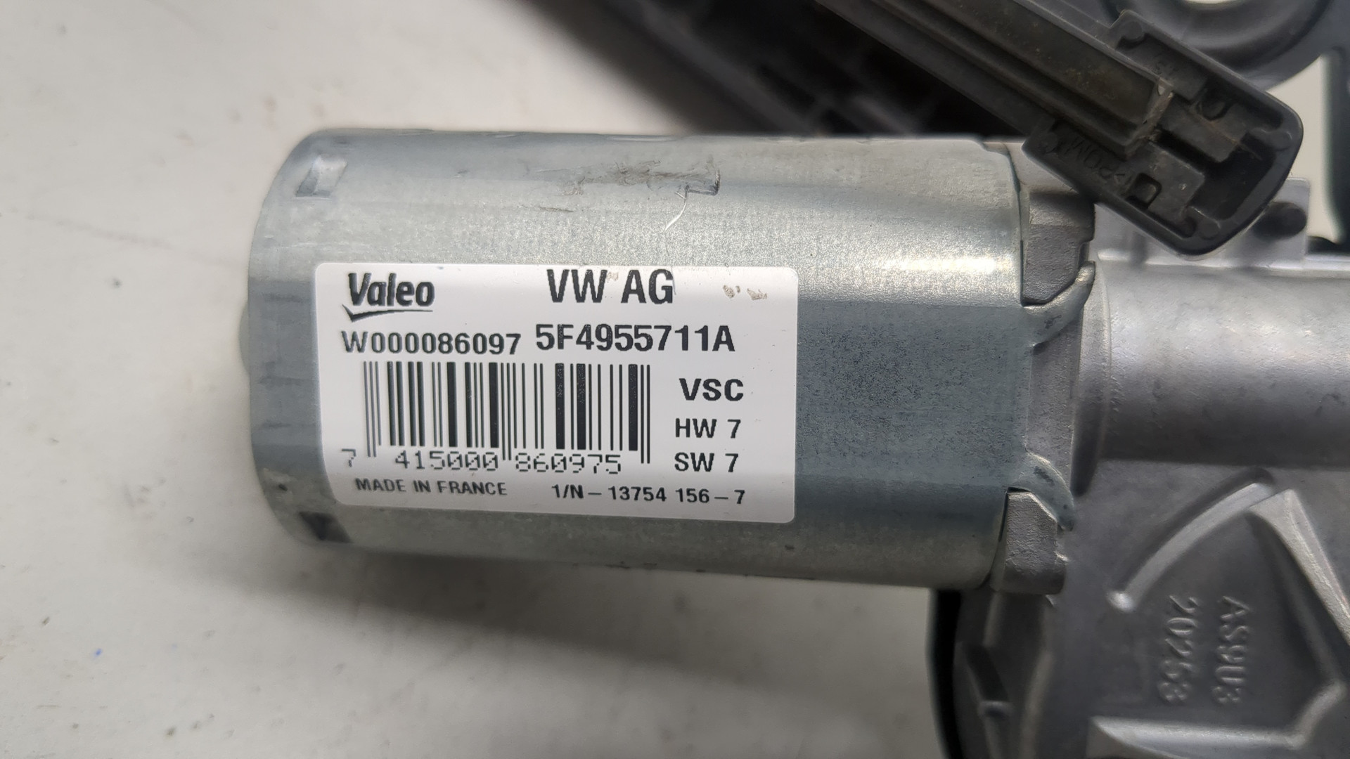 Моторчик стеклоочистителя задний