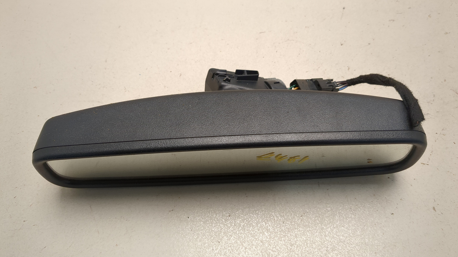 Зеркало заднего вида