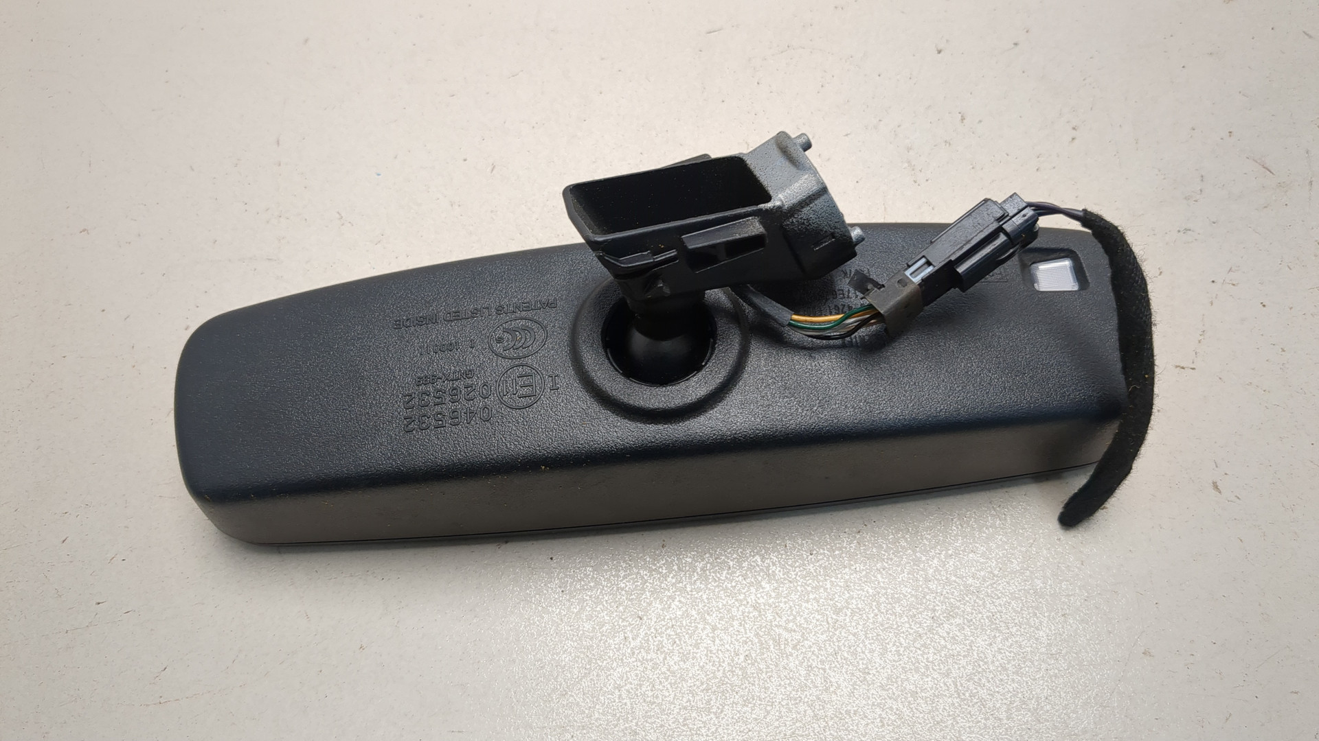 Зеркало заднего вида