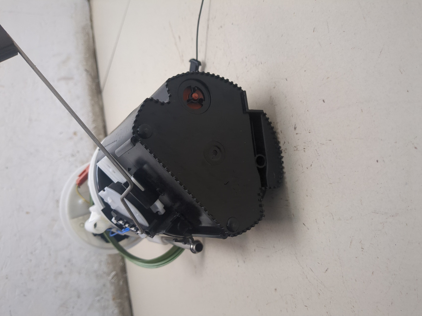 Насос топливный электрический