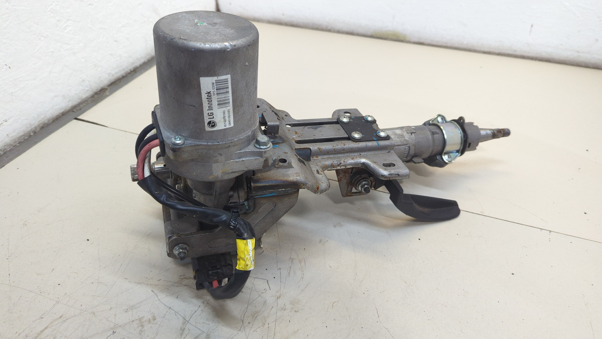 Серводвигатель рулевой рейки