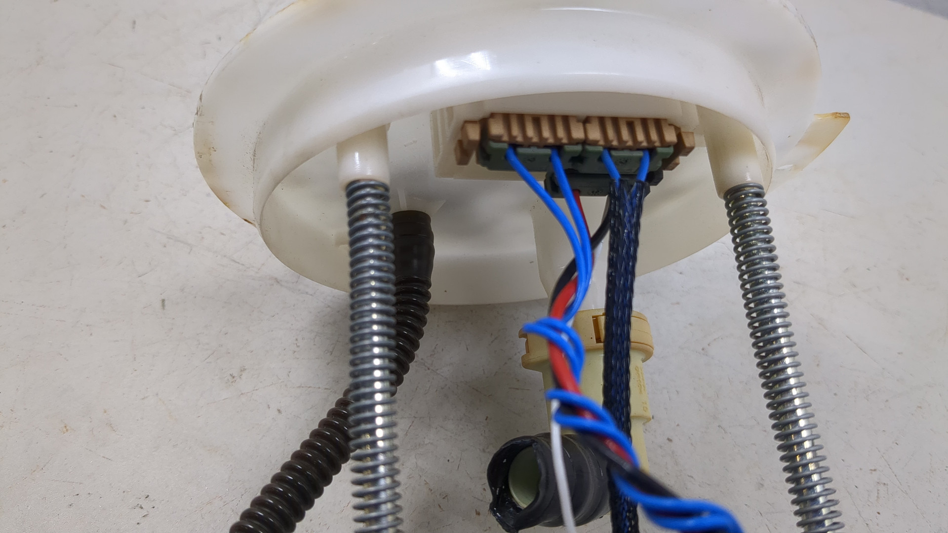 Насос топливный электрический