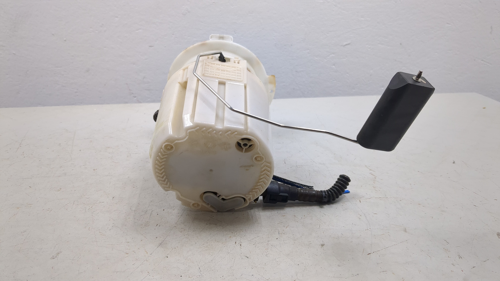 Насос топливный электрический