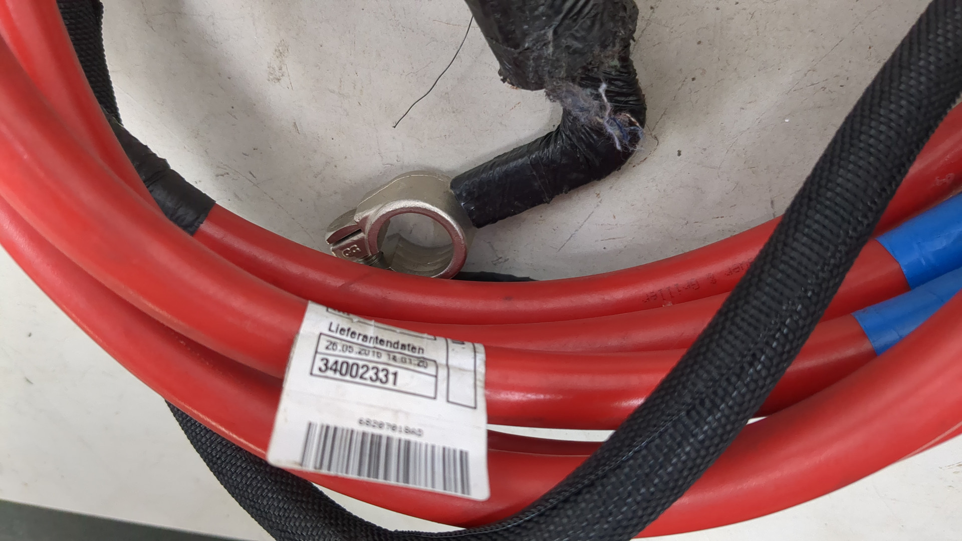 Провод высокого напряжения