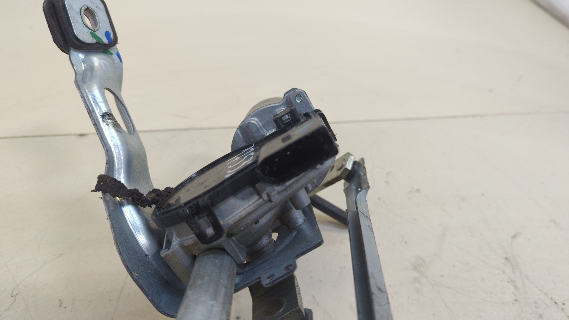 Трапеция стеклоочистителей