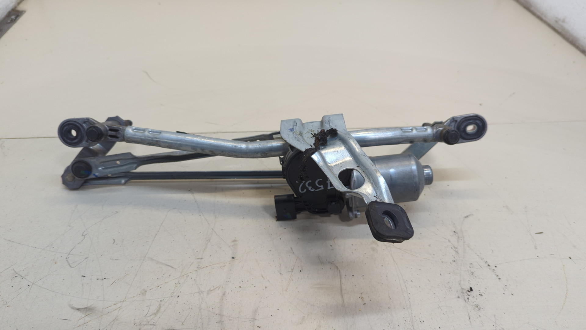 Трапеция стеклоочистителей