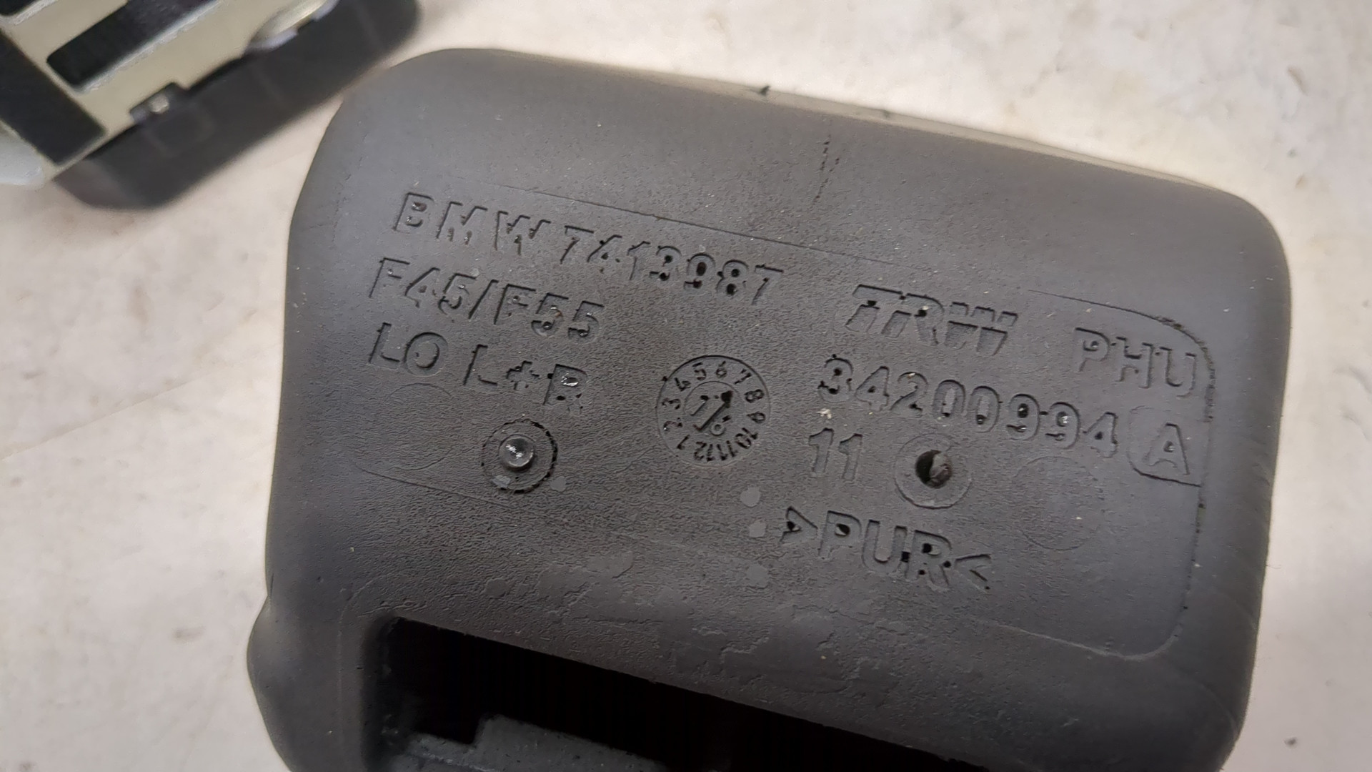 Ремень безопасности