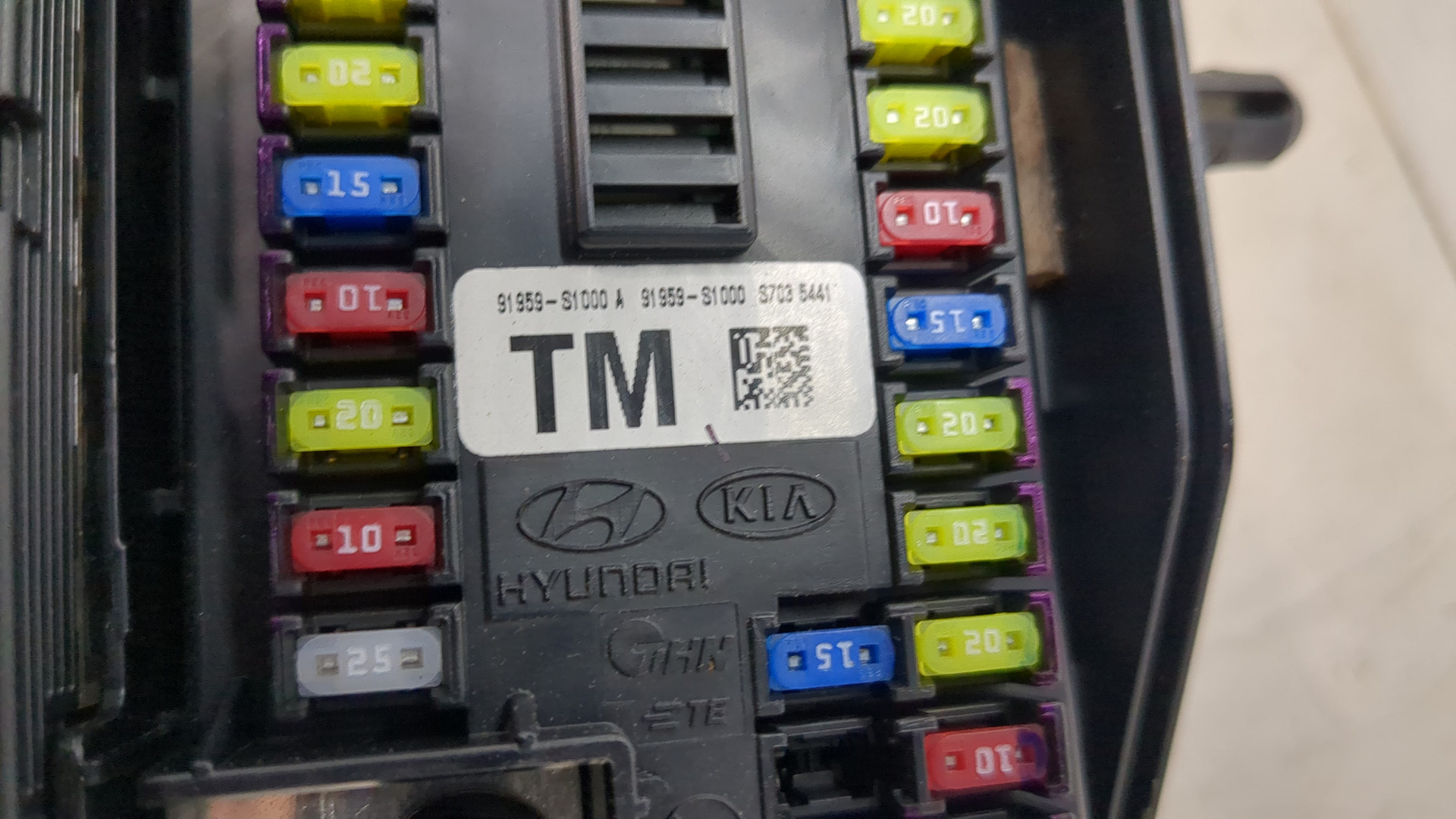 Блок предохранителей