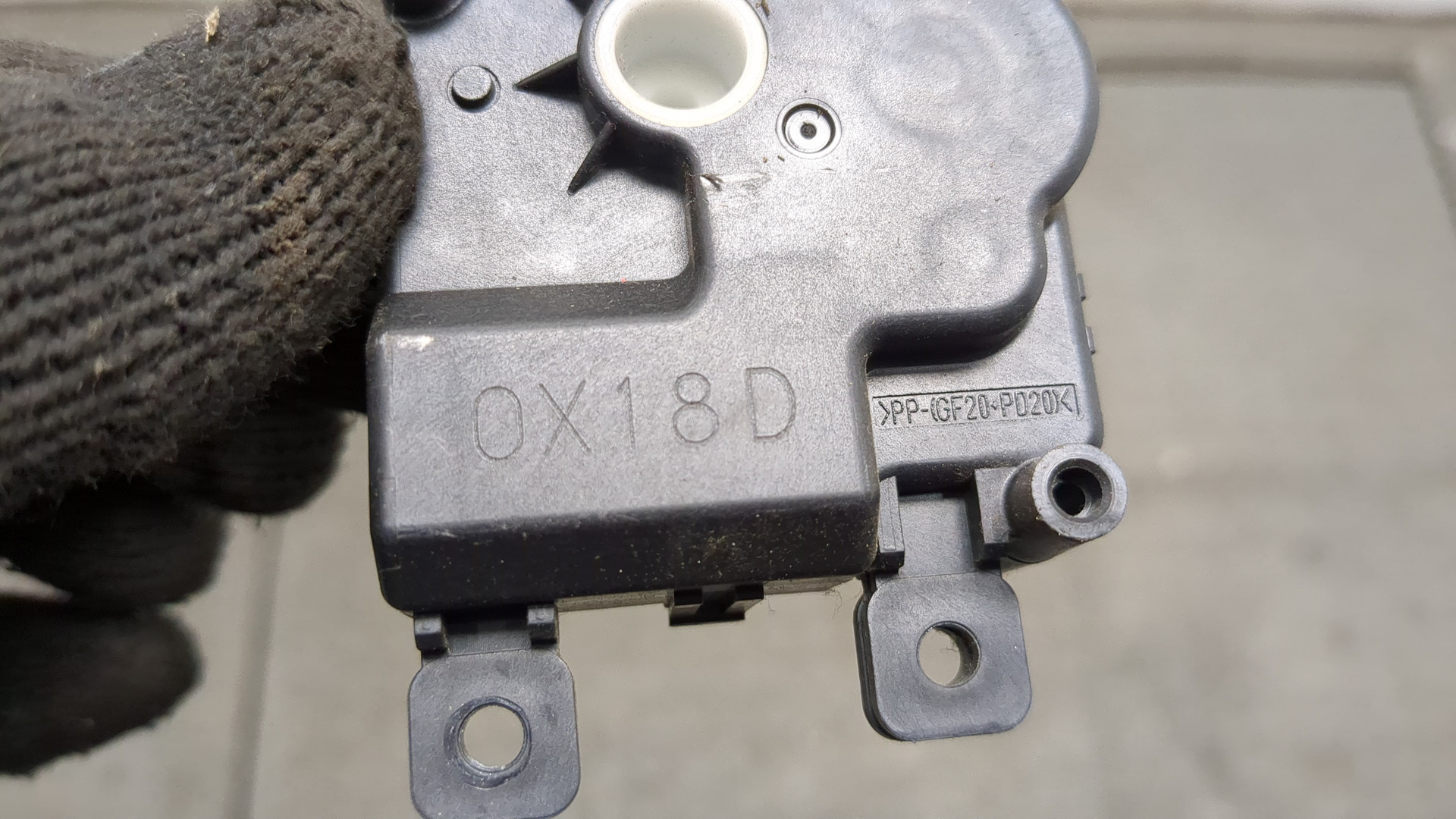 Моторчик заслонки печки