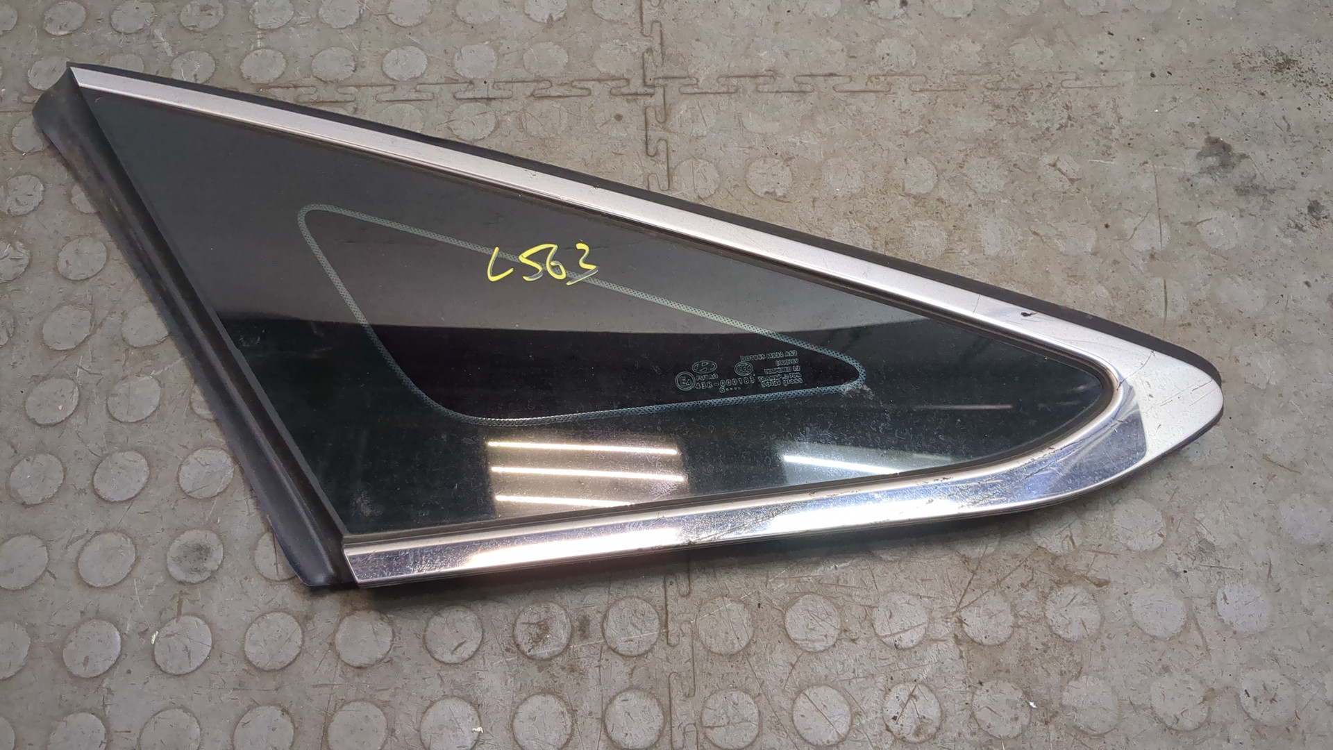 Стекло боковое