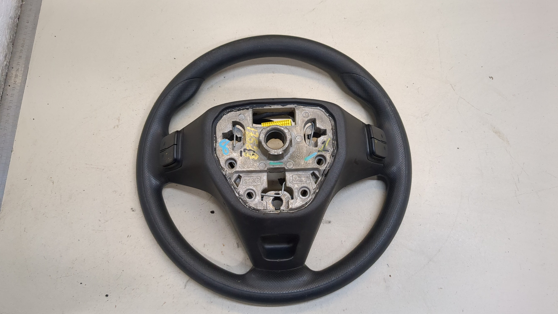 Рулевое колесо (руль)