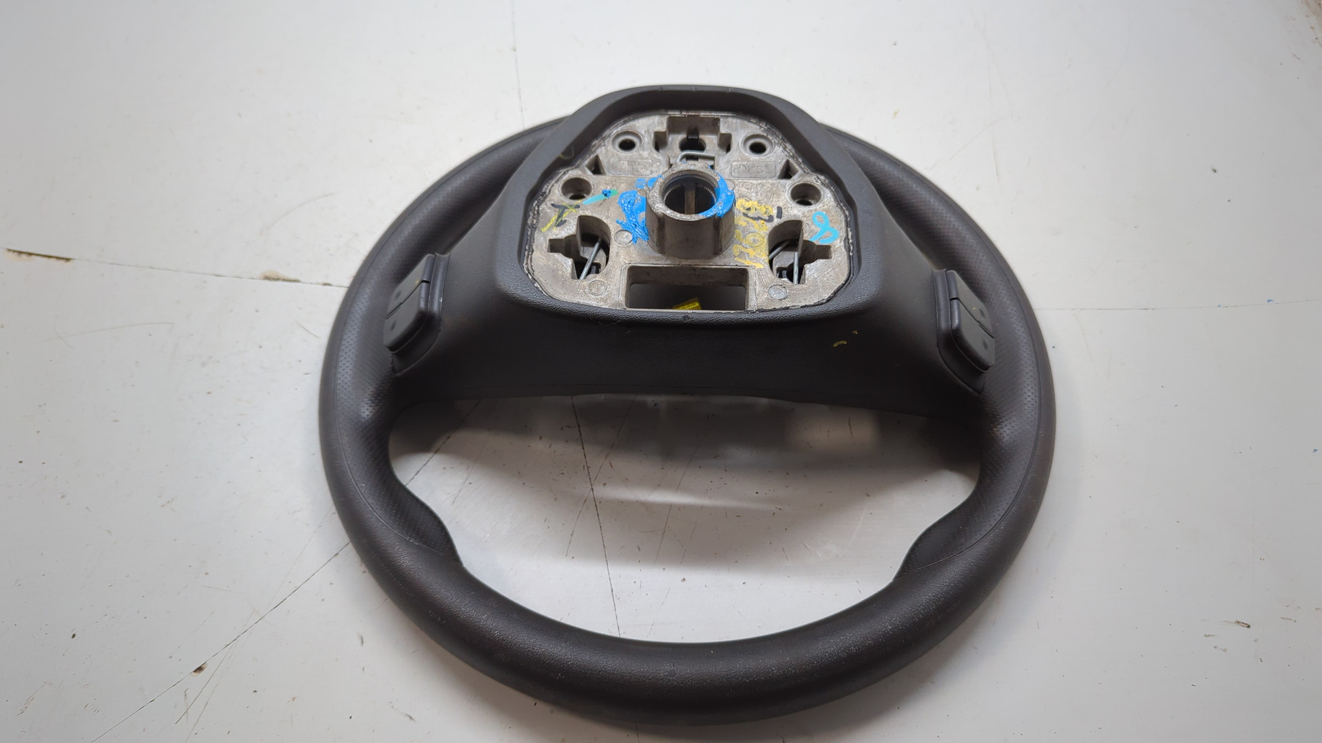 Рулевое колесо (руль)