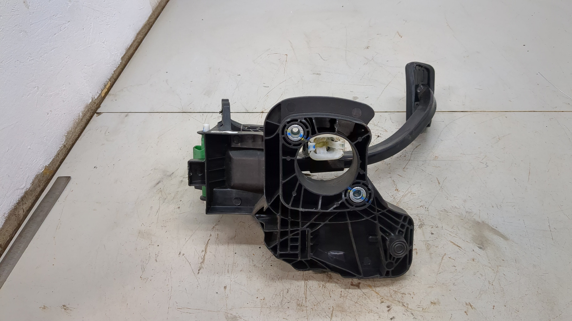 Педаль тормоза