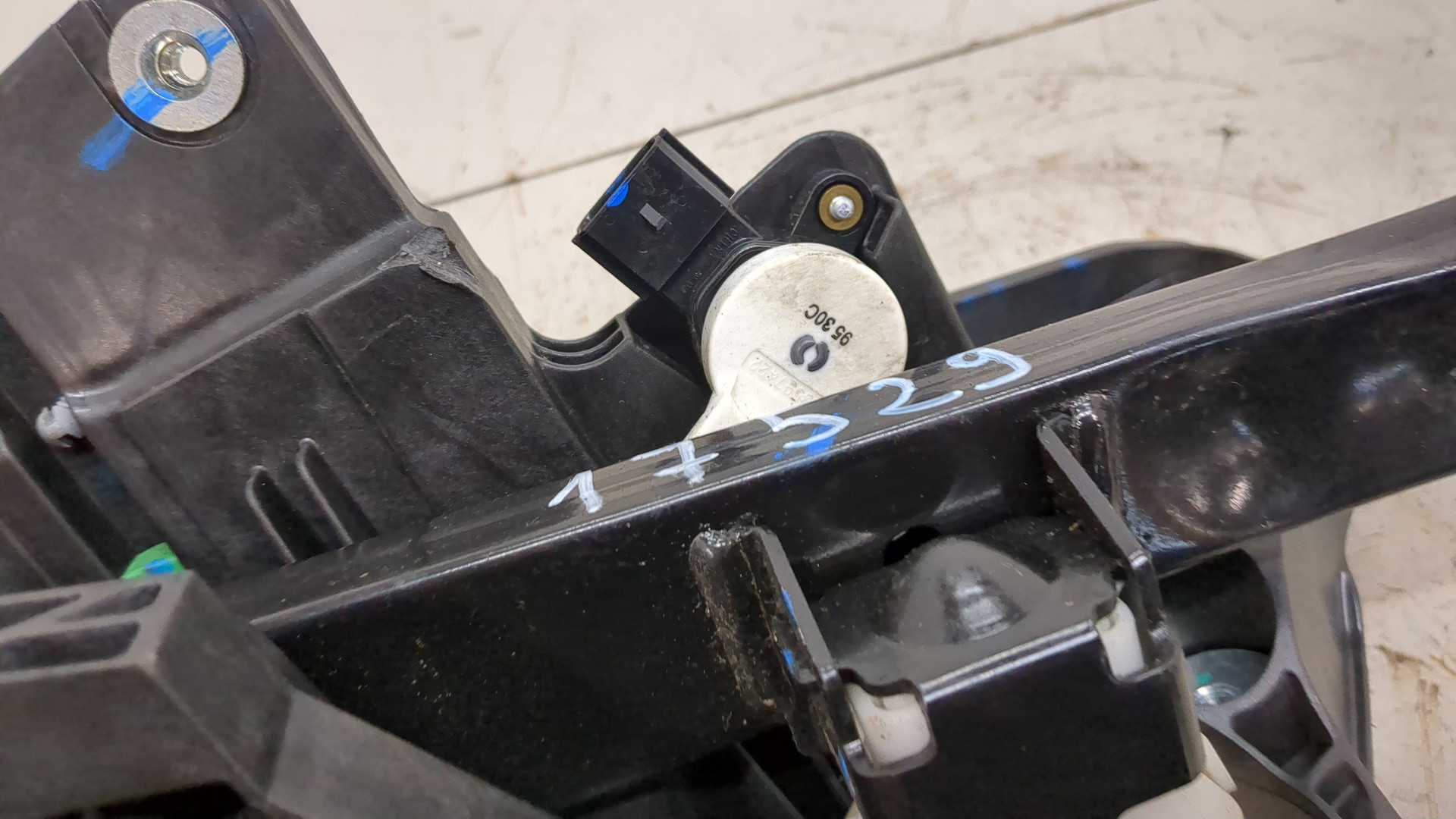 Педаль тормоза