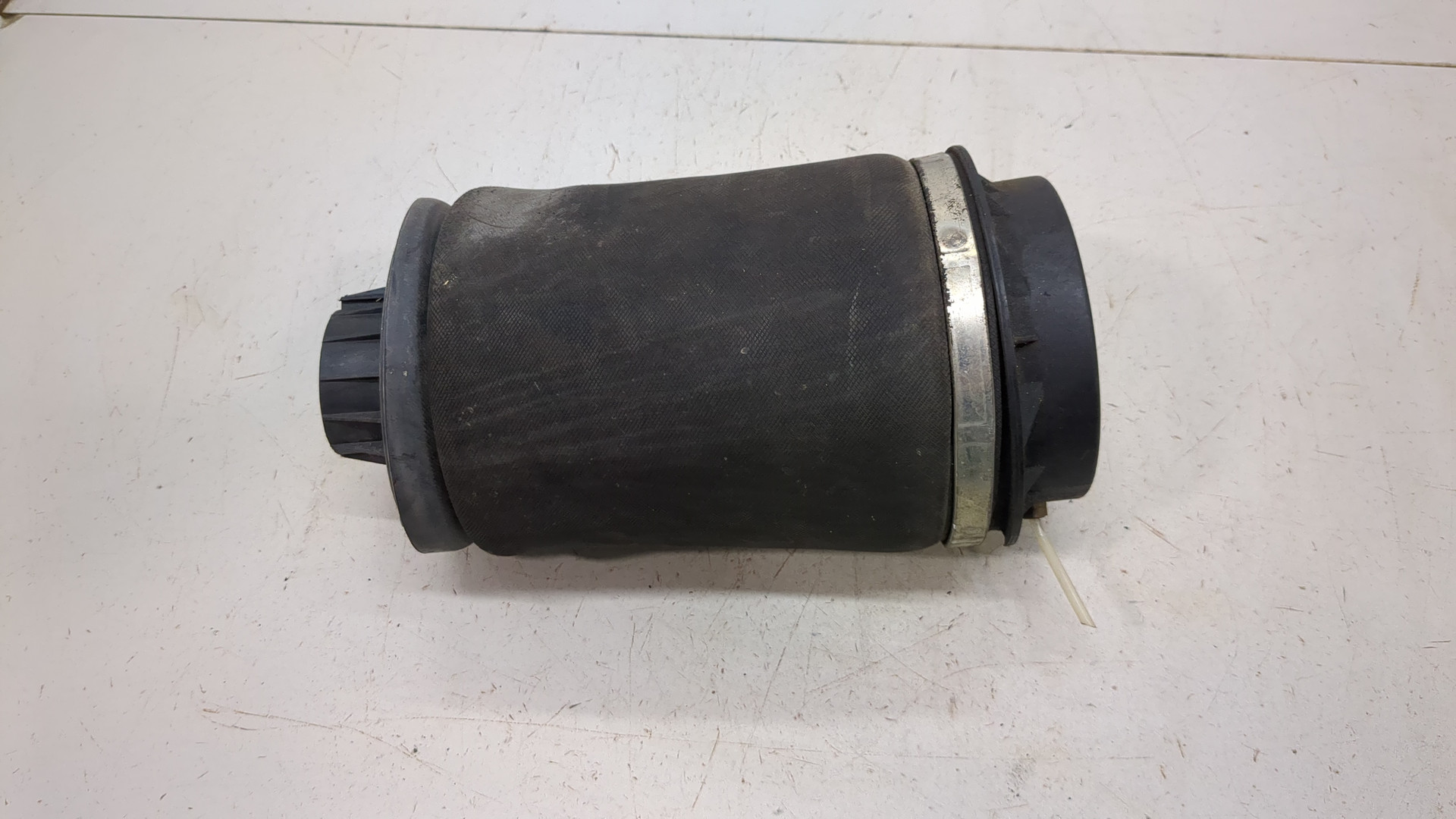 Амортизатор задний (стойка)