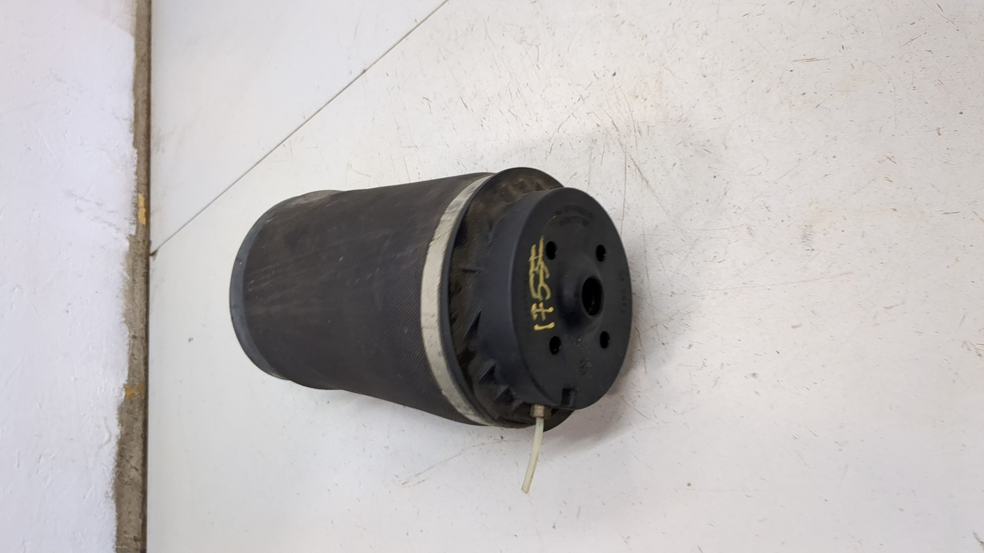 Амортизатор задний (стойка)