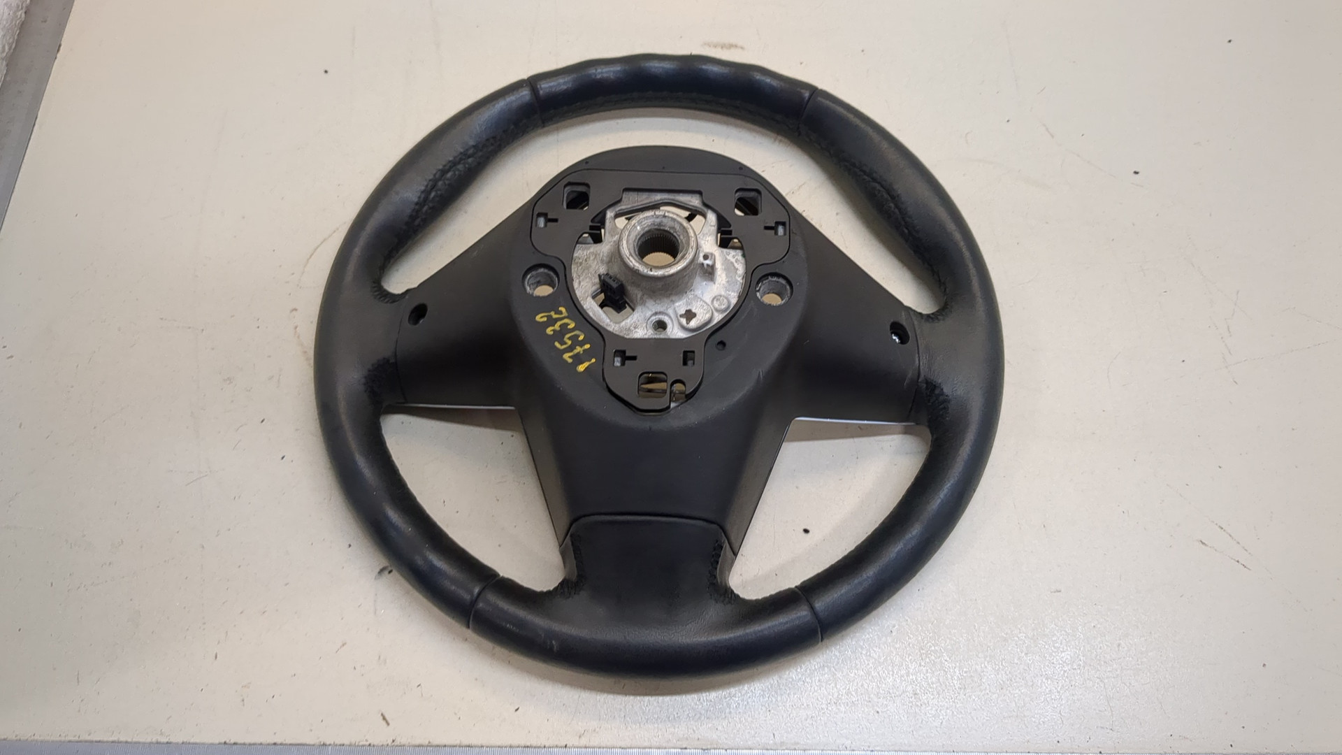 Рулевое колесо (руль)