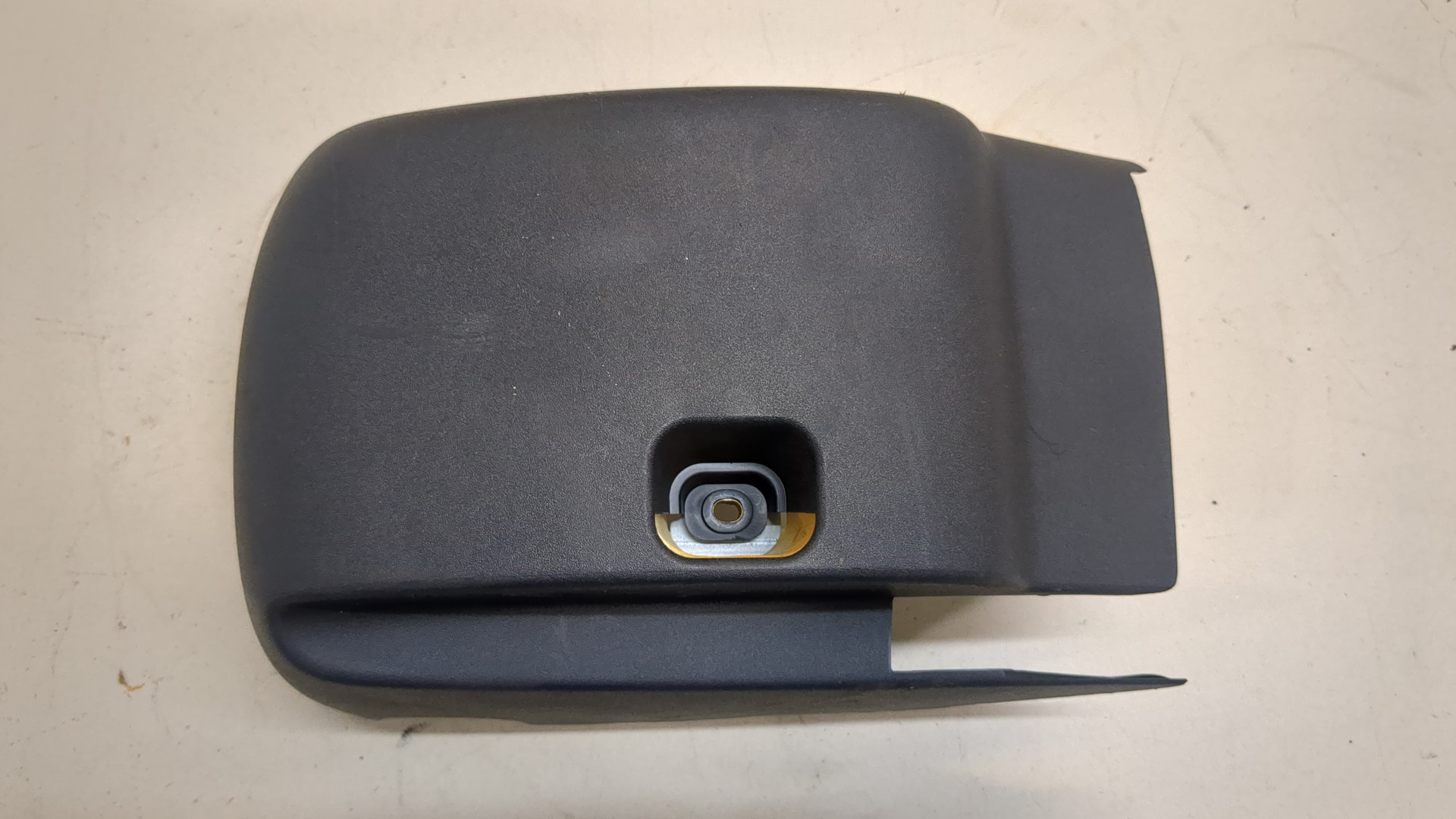 Кожух рулевой колонки