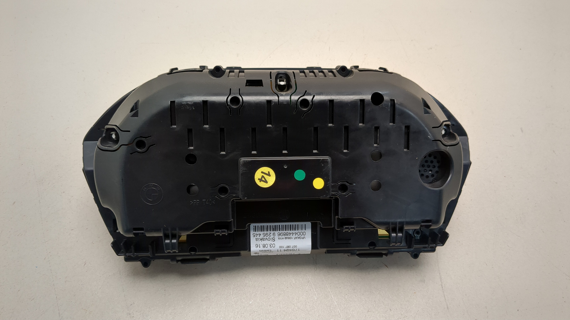 Панель приборов