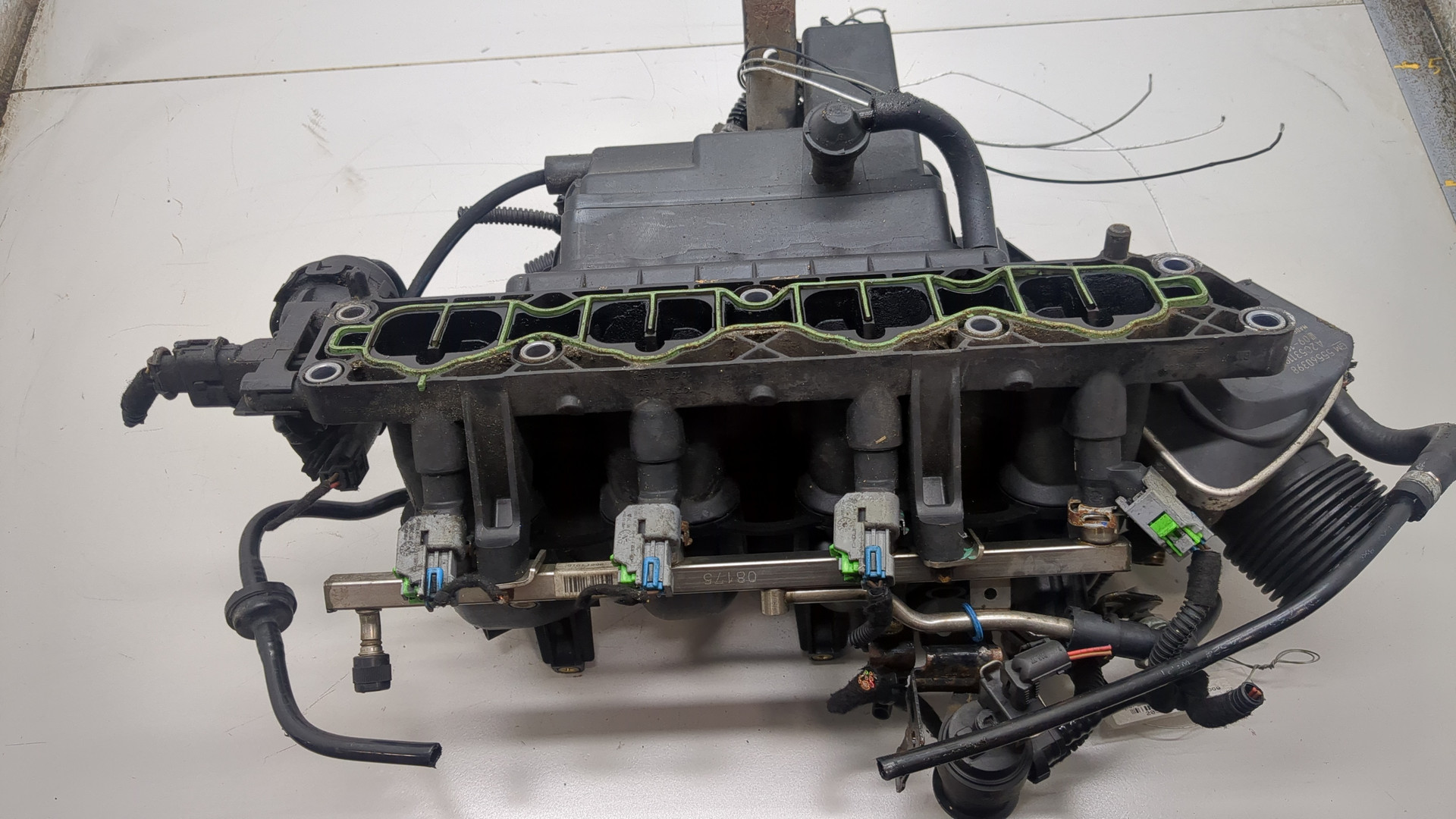 Коллектор впускной