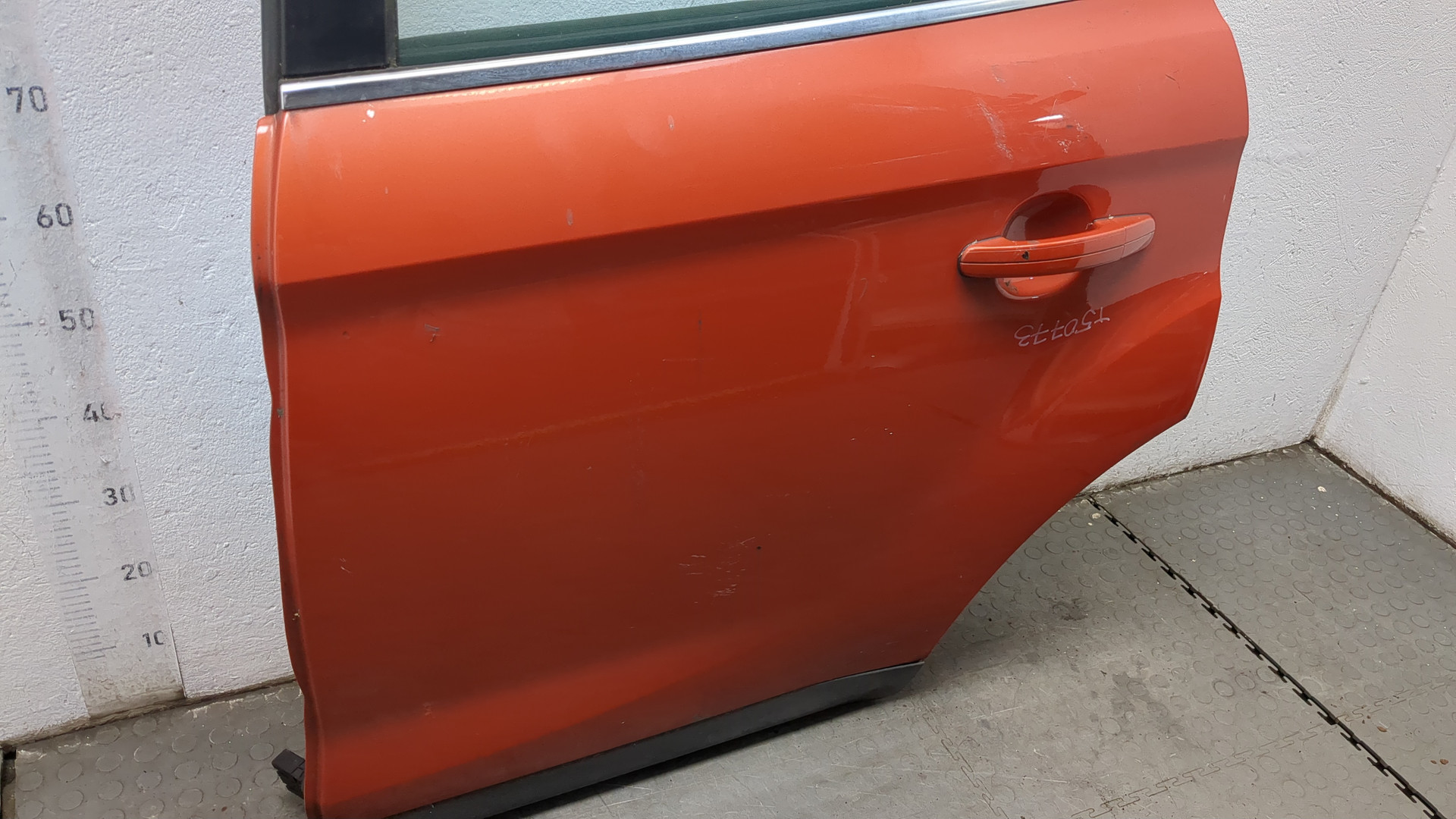 Дверь задняя левая