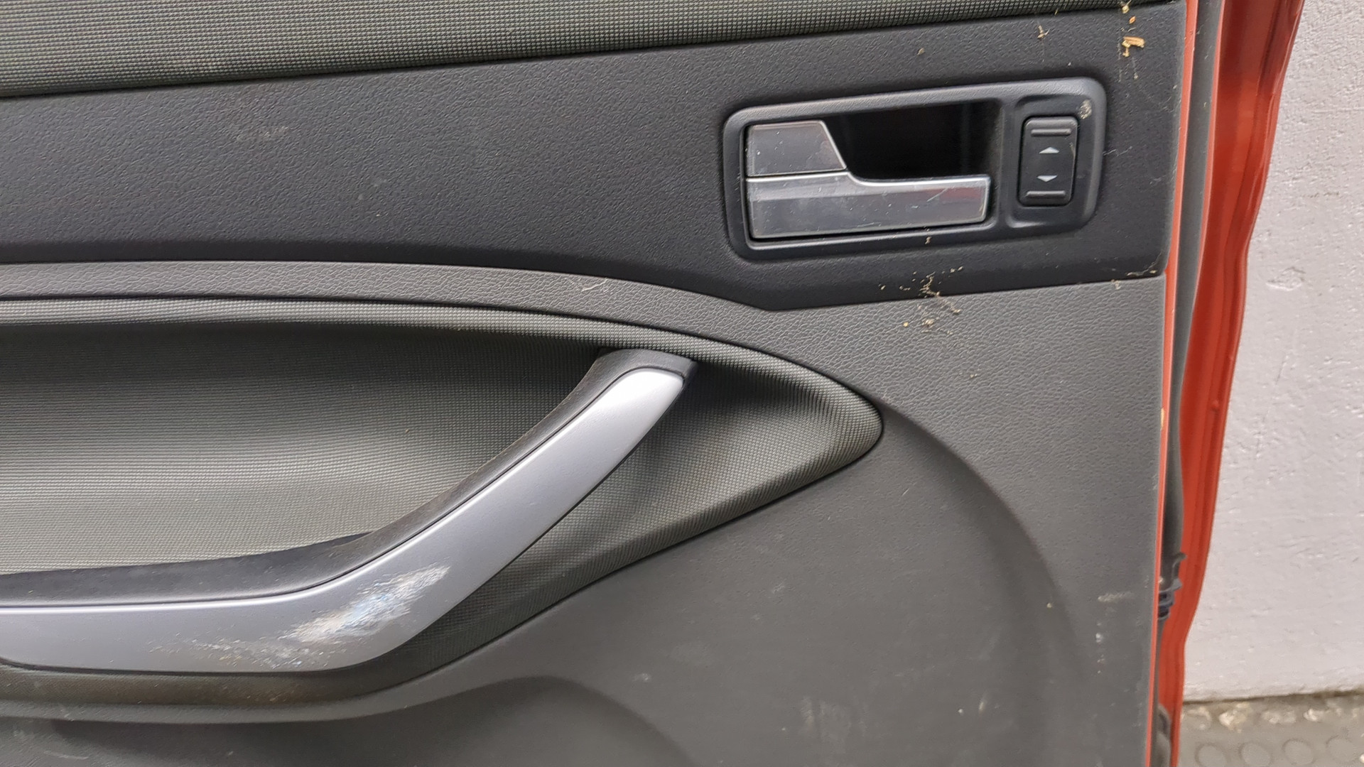 Дверь задняя левая